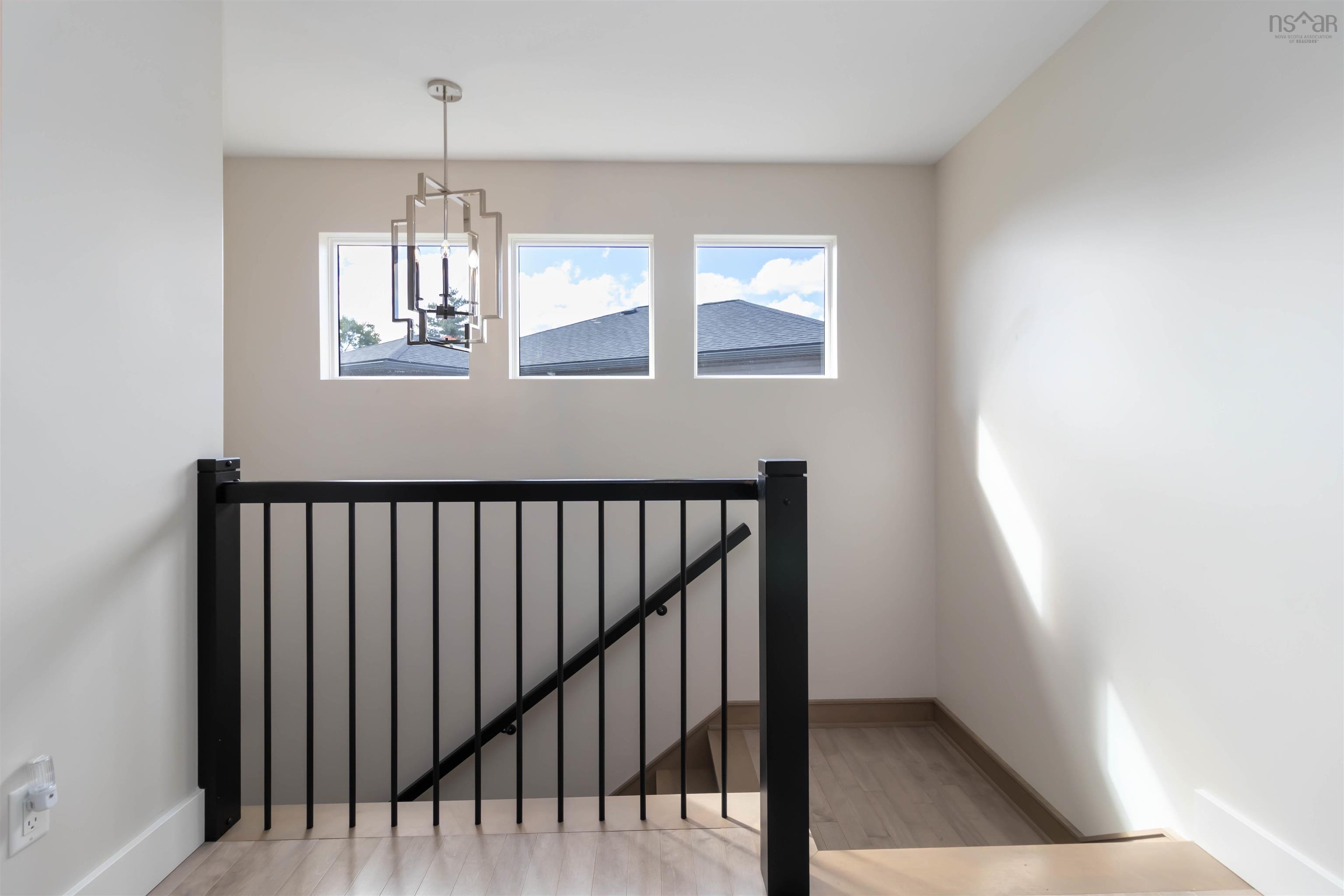 $1,239,000.00: 128 Innsbrook Way, Bedford