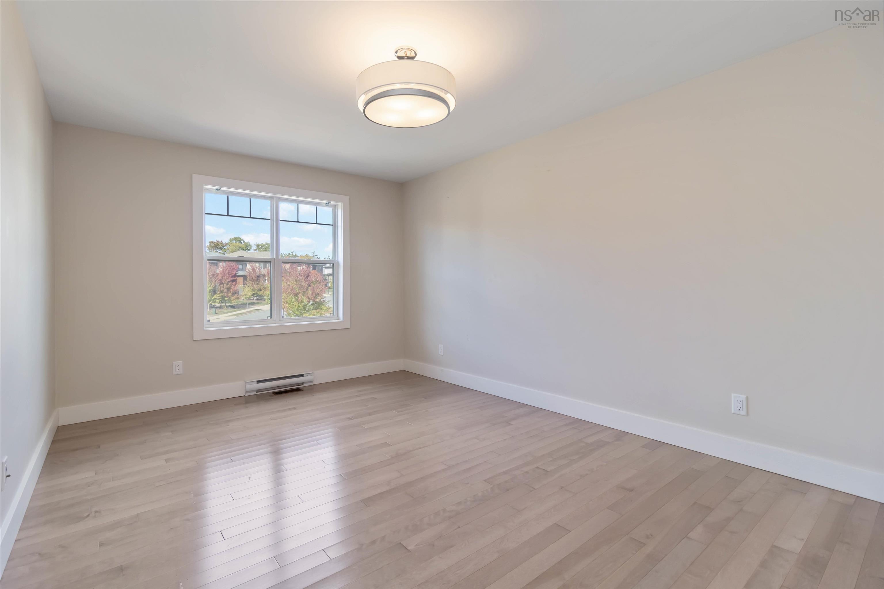 $1,239,000.00: 128 Innsbrook Way, Bedford