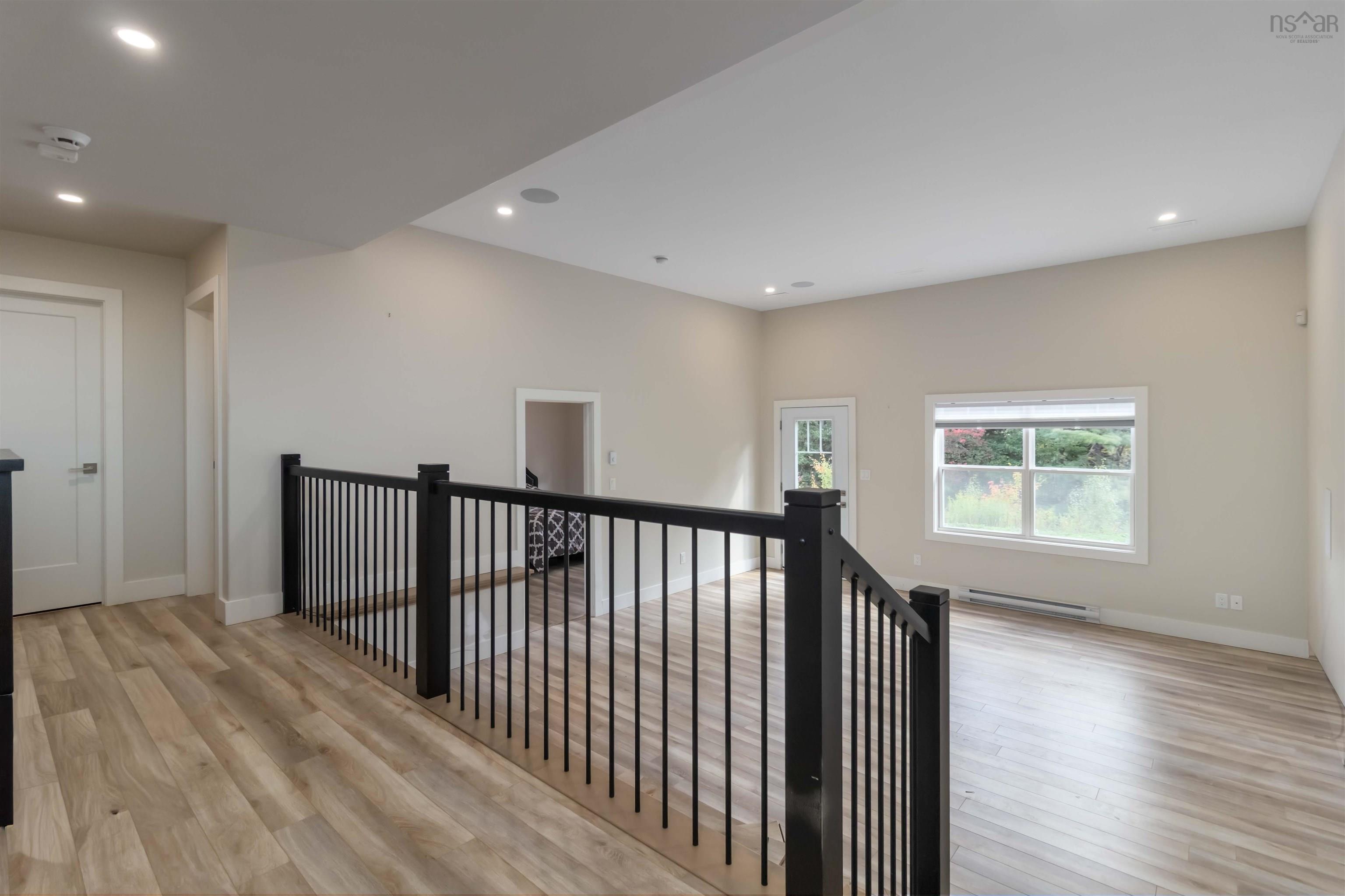 $1,239,000.00: 128 Innsbrook Way, Bedford