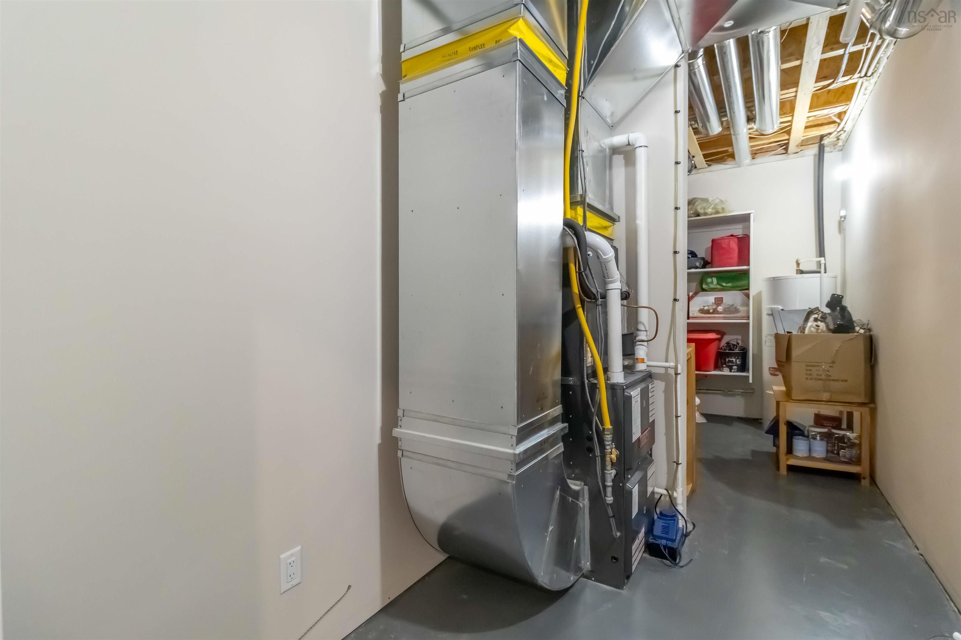 $1,239,000.00: 128 Innsbrook Way, Bedford