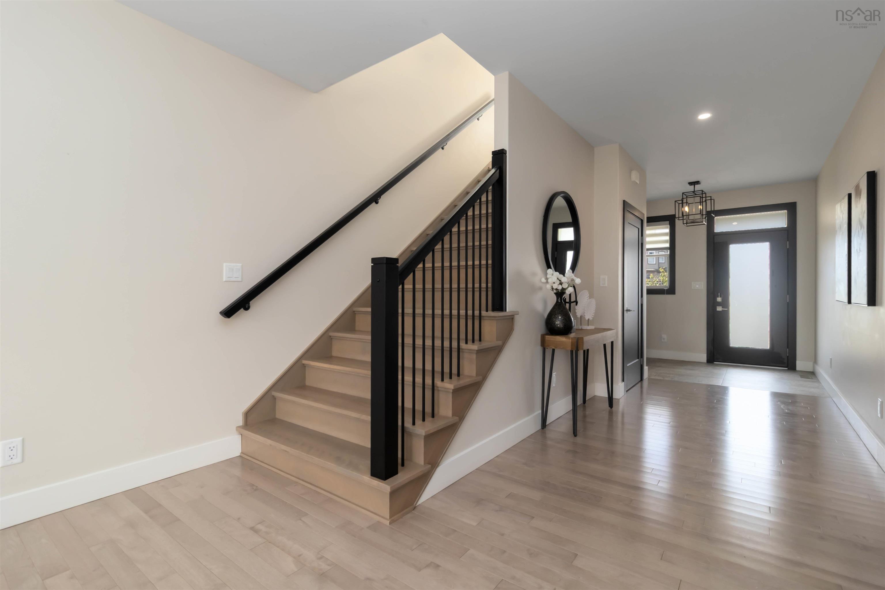 $1,239,000.00: 128 Innsbrook Way, Bedford