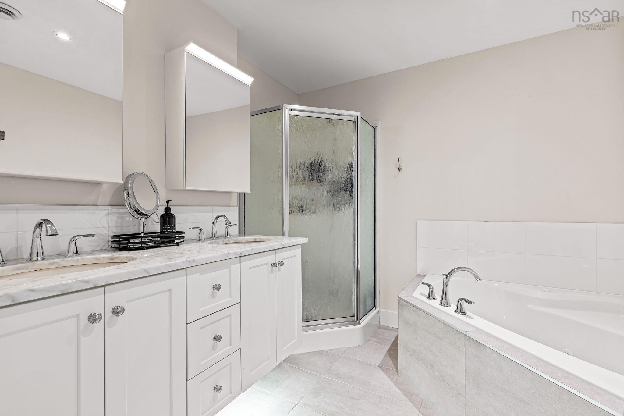 305 220 Waterfront Drive, Bedford, NS (MLS 202525119)