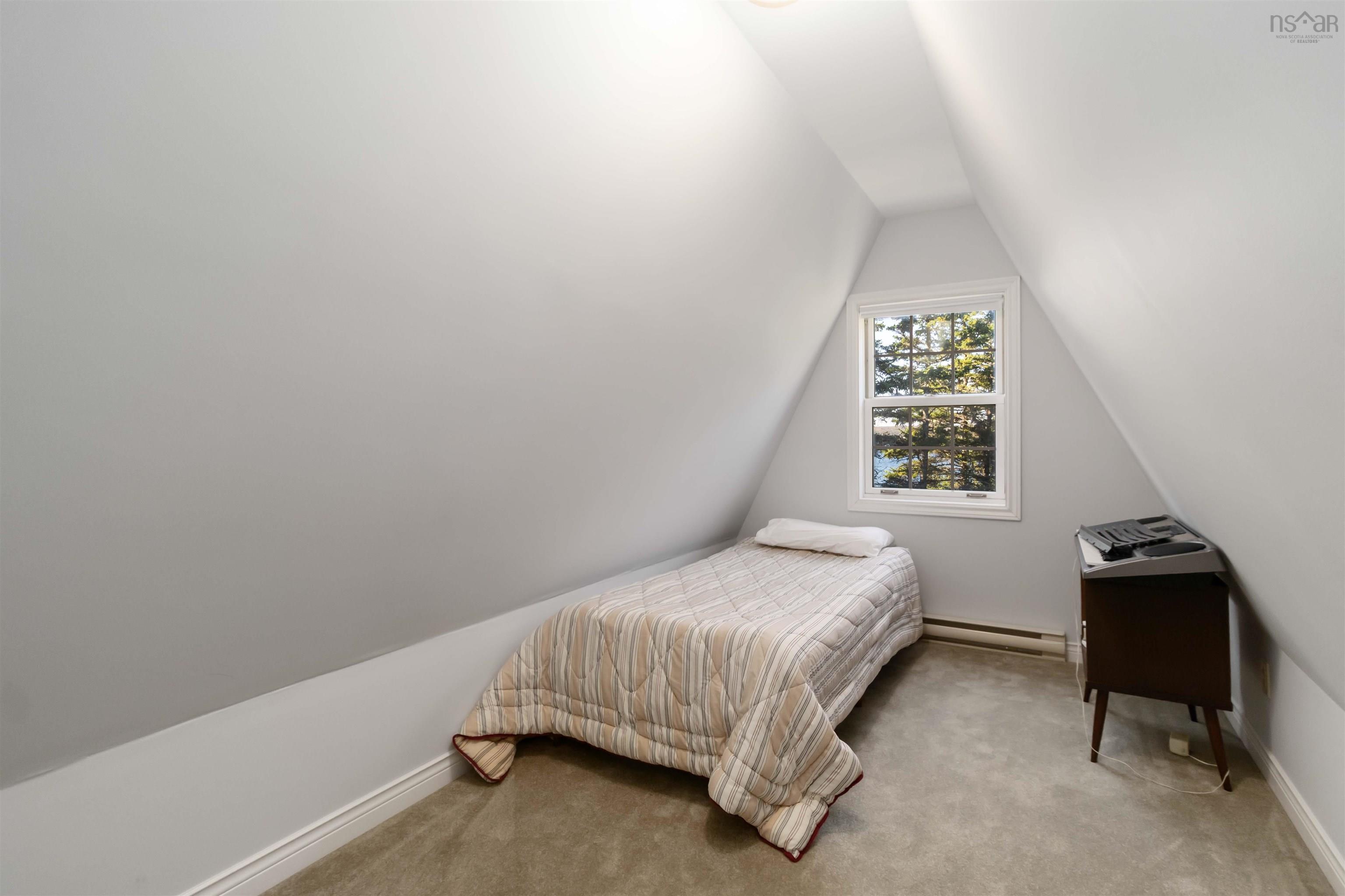 $899,000.00: 42 Pierce Point Road, Western Head