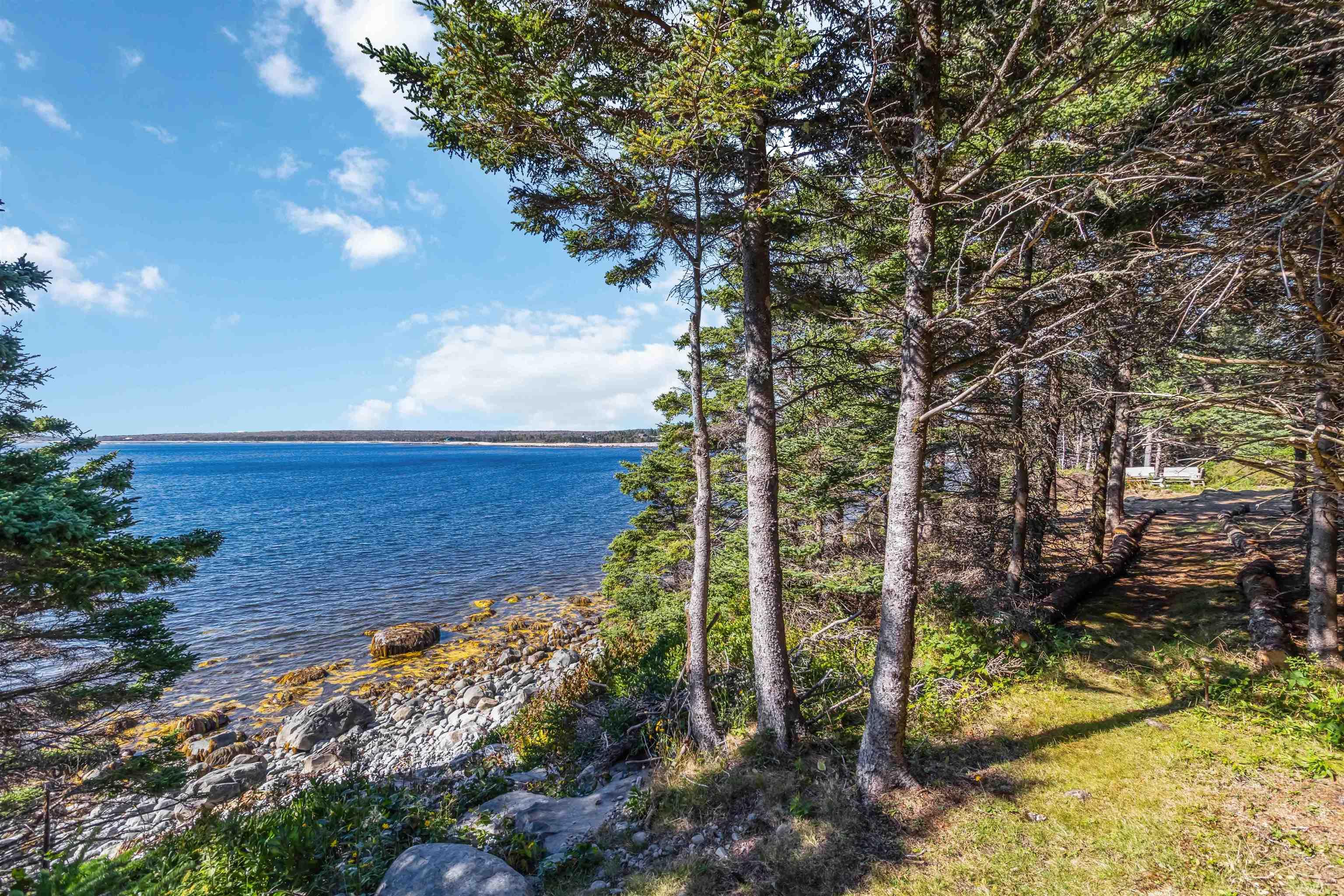 $899,000.00: 42 Pierce Point Road, Western Head