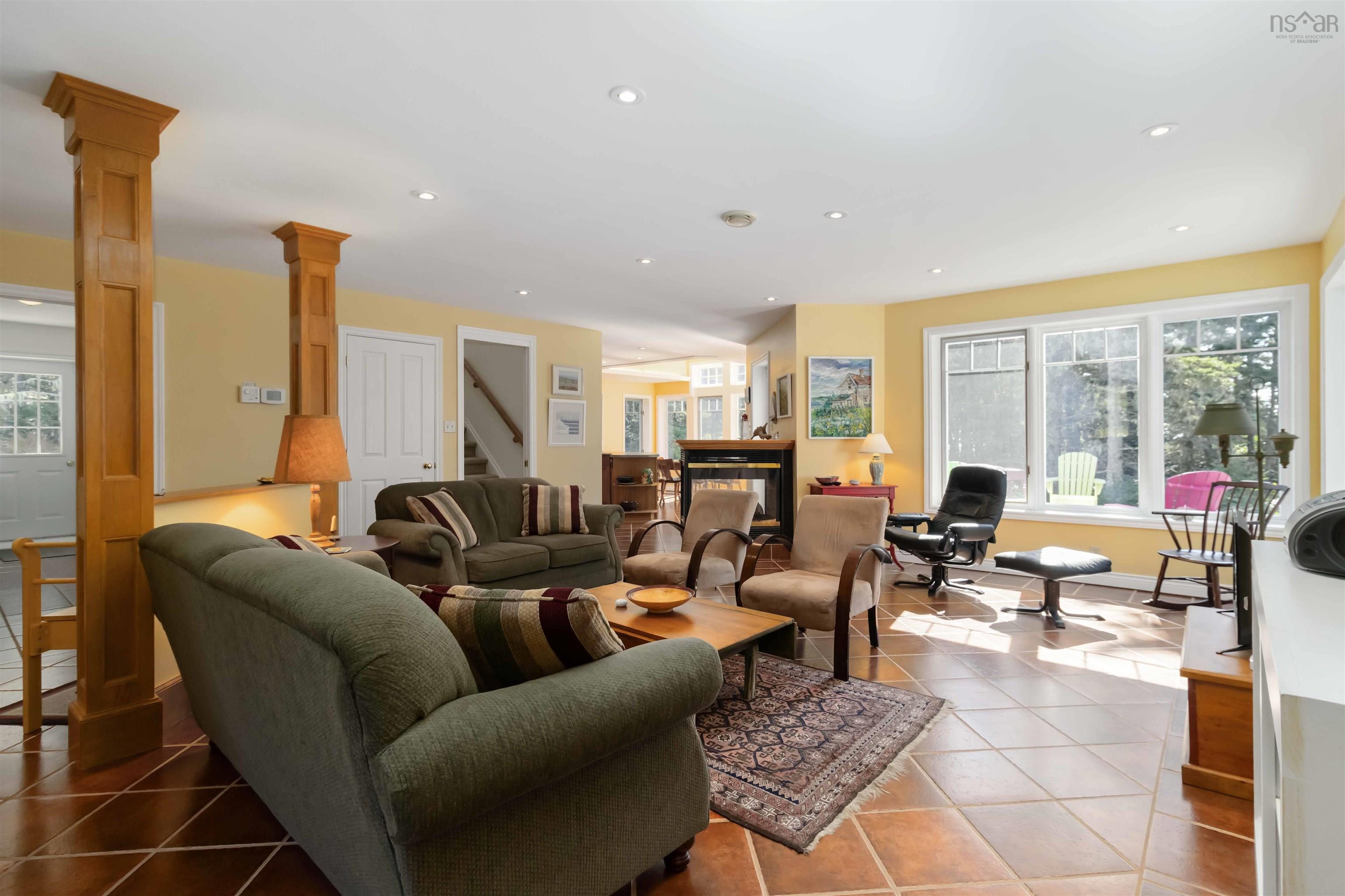 $899,000.00: 42 Pierce Point Road, Western Head