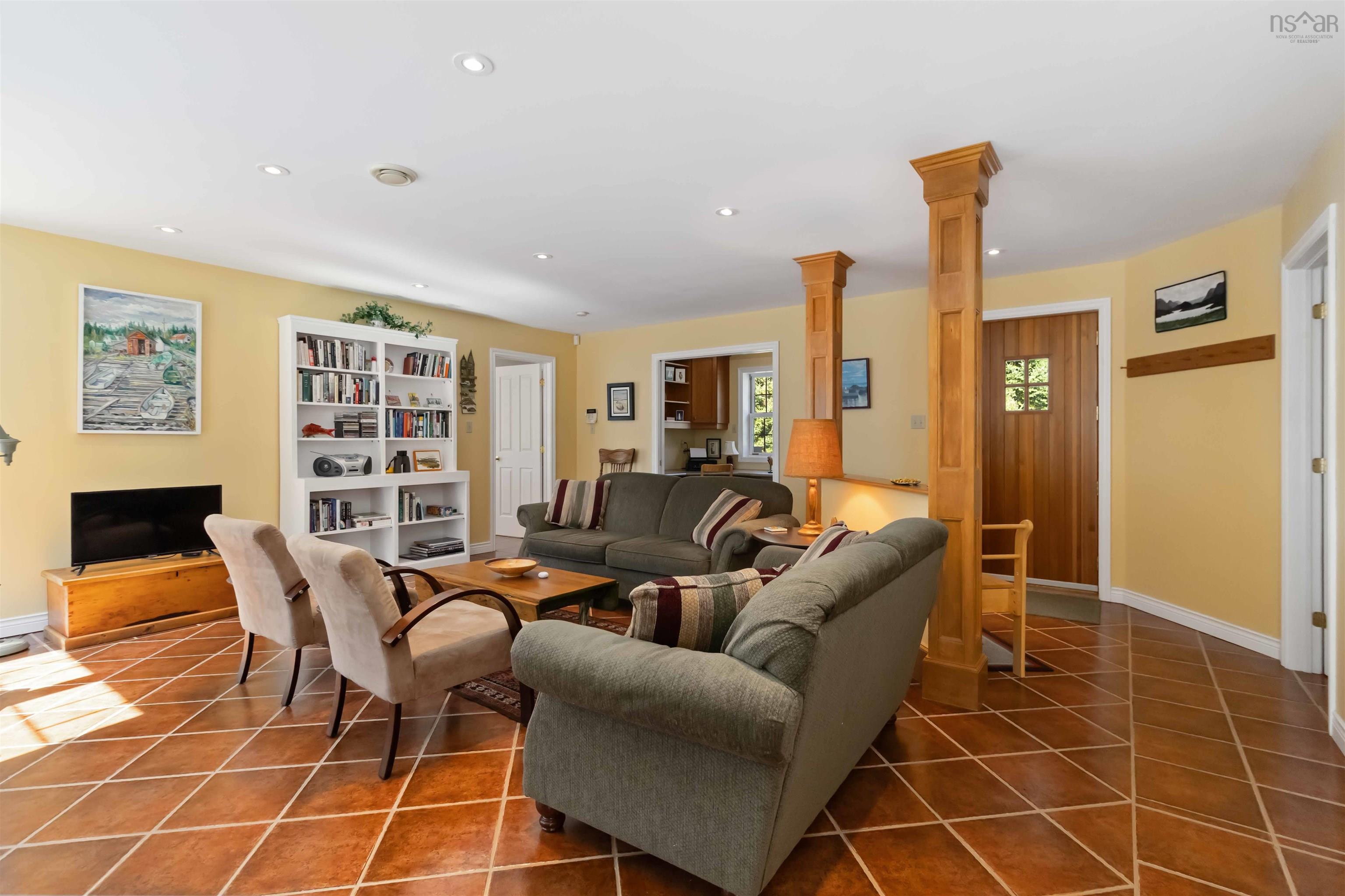 $899,000.00: 42 Pierce Point Road, Western Head