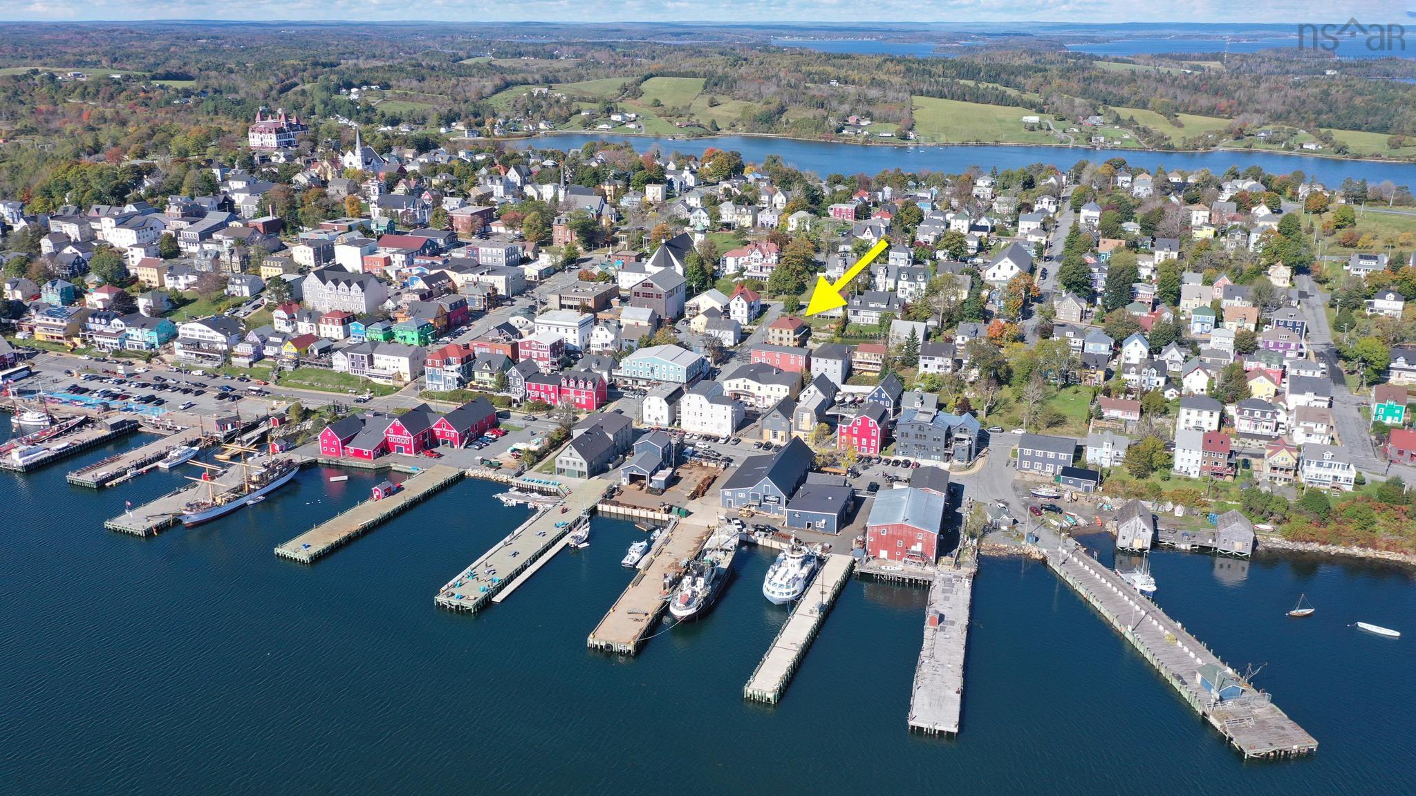 $950,000.00: 141 Pelham Street, Lunenburg