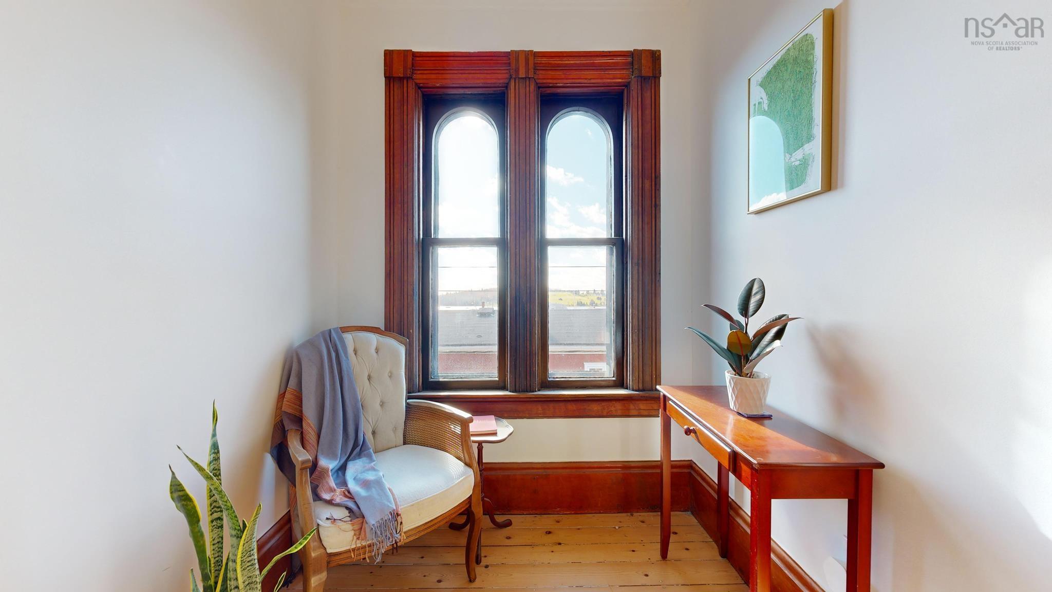 $950,000.00: 141 Pelham Street, Lunenburg