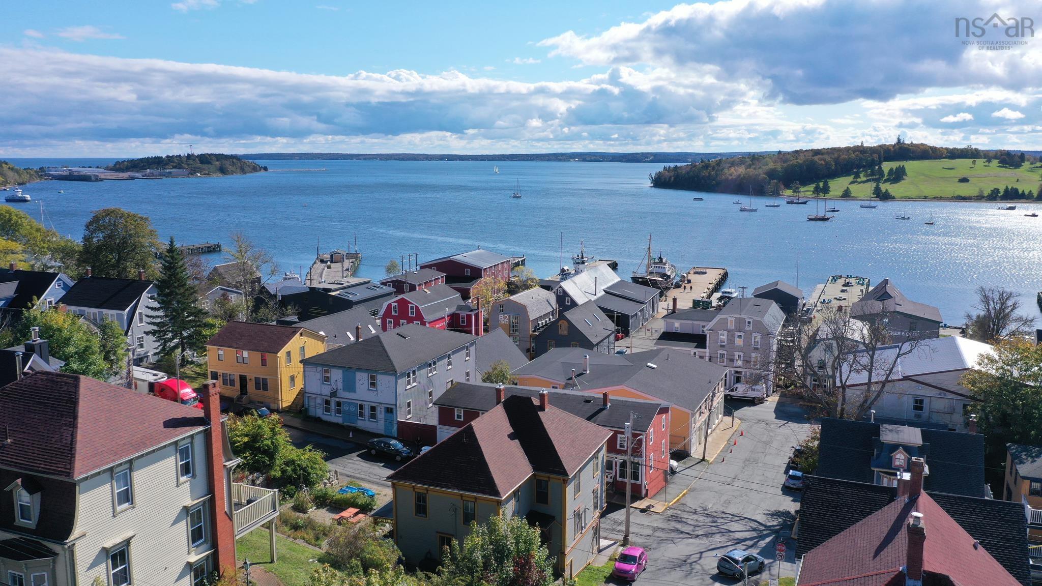 $950,000.00: 141 Pelham Street, Lunenburg