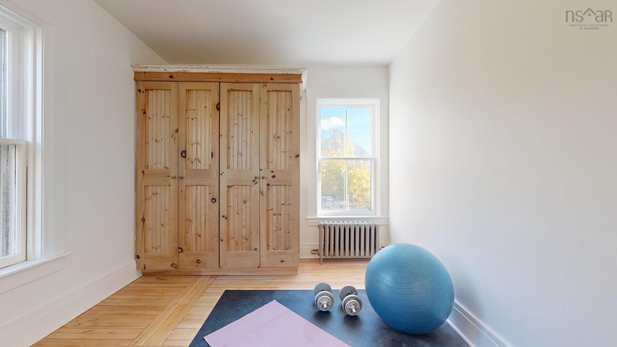 $950,000.00: 141 Pelham Street, Lunenburg