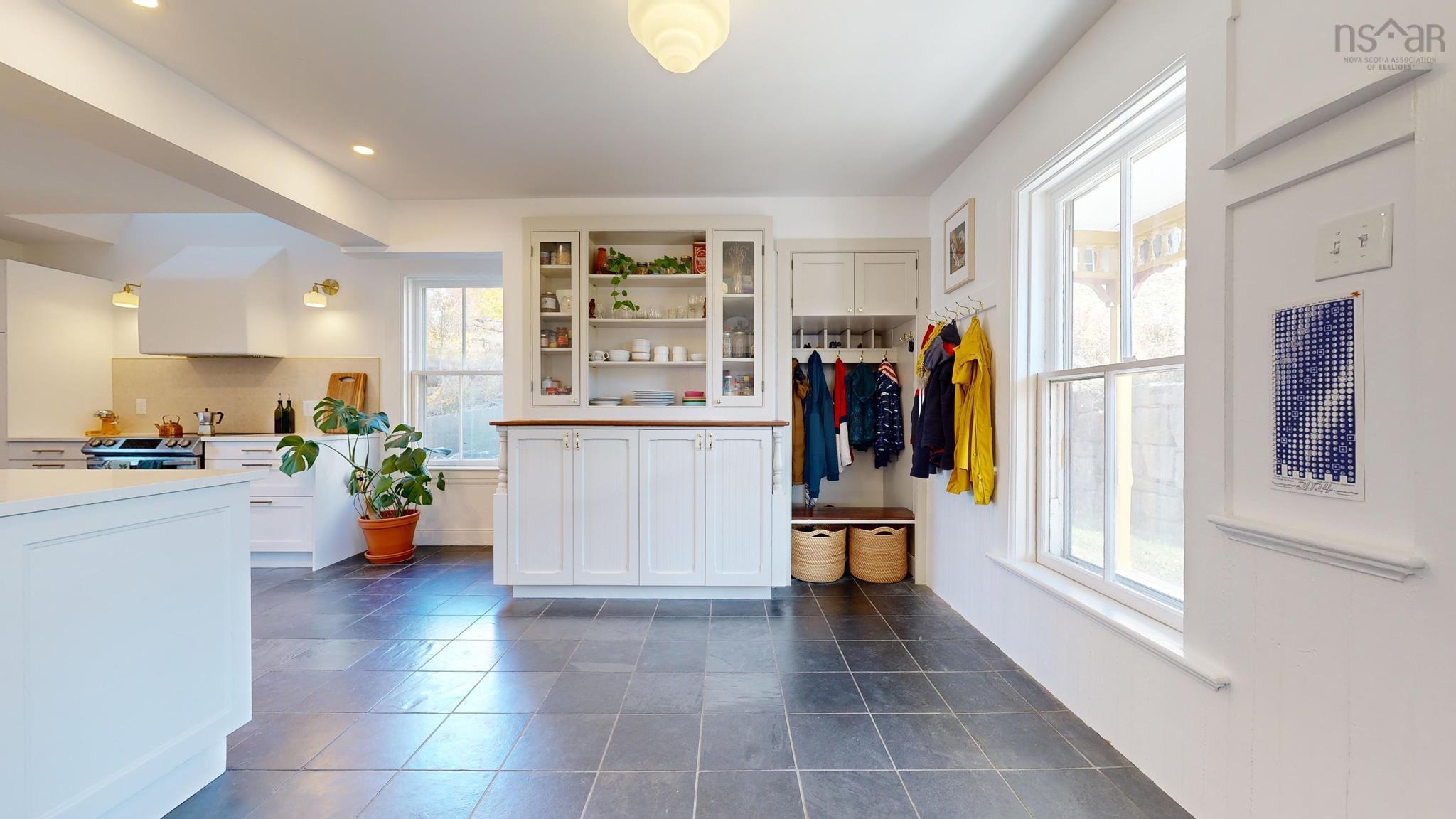 $950,000.00: 141 Pelham Street, Lunenburg