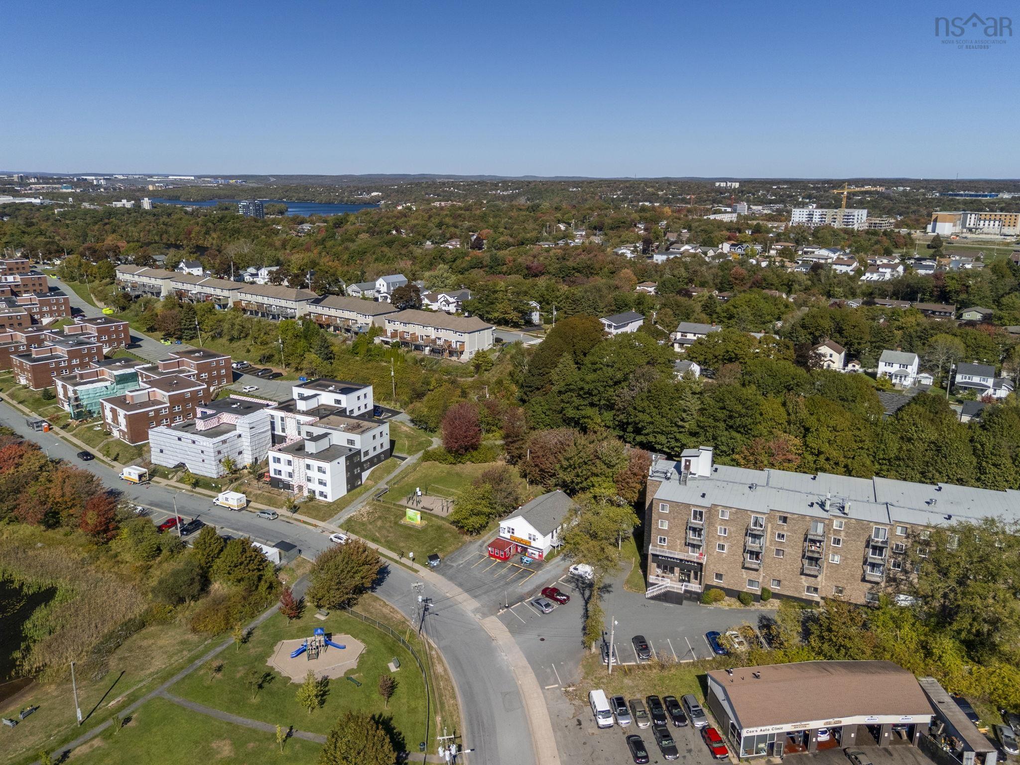16 6 Lakefront Road, Dartmouth, NS (MLS 202525250)