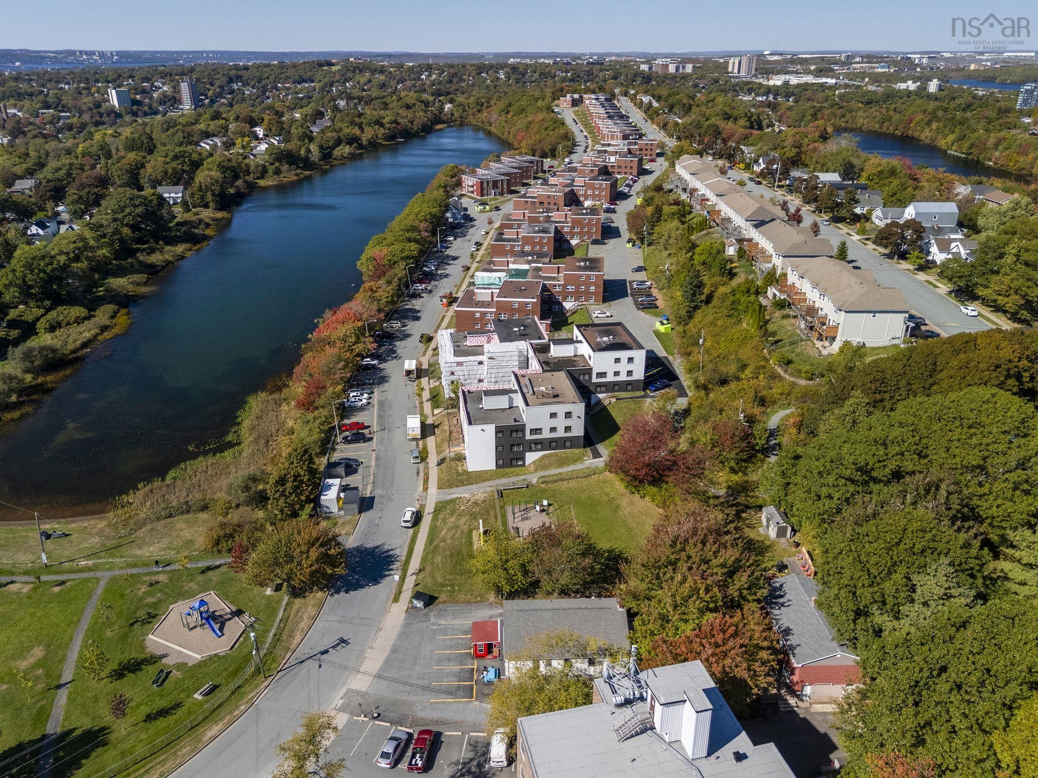 16 6 Lakefront Road, Dartmouth, NS (MLS 202525250)