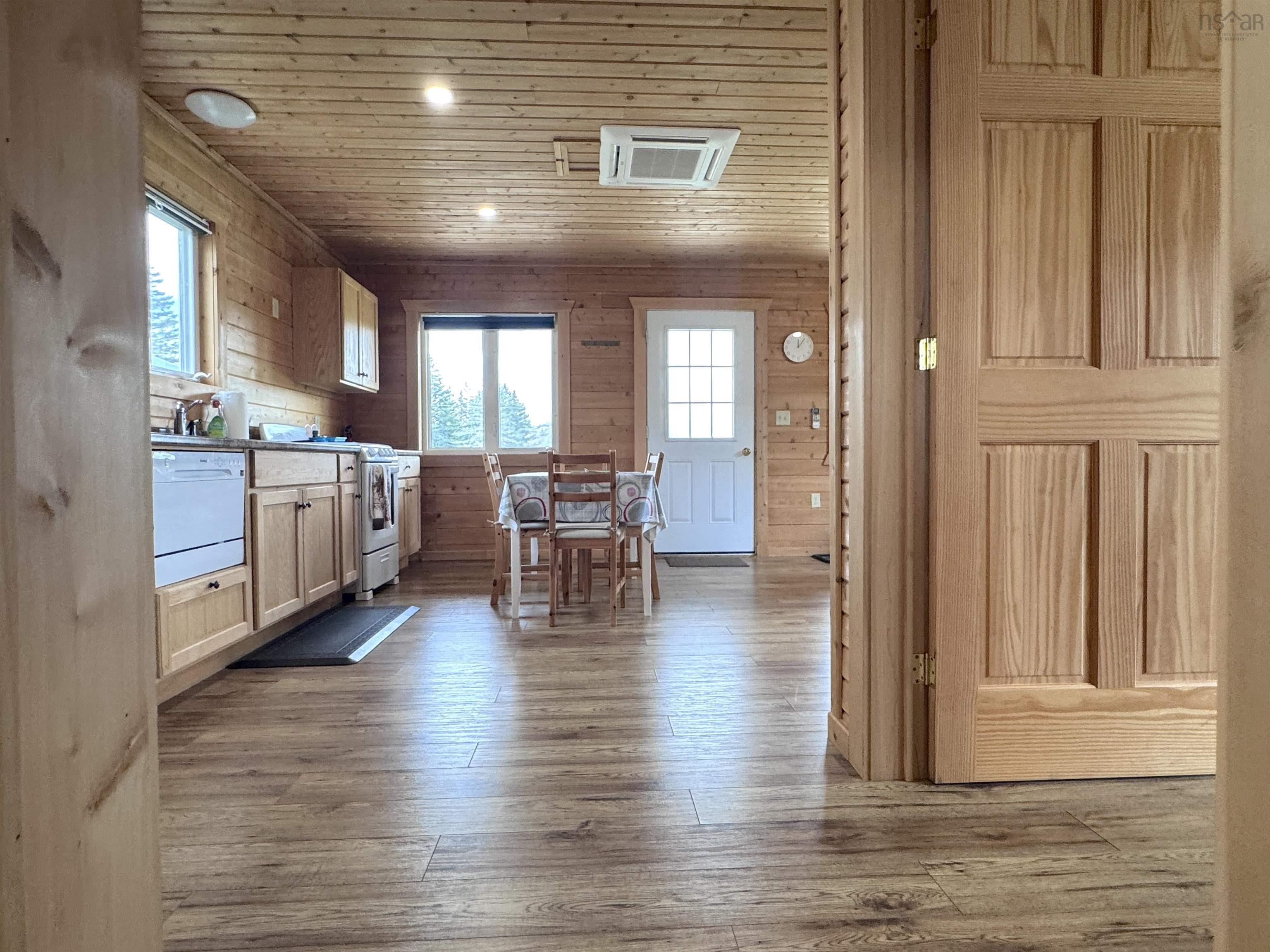 $699,900.00: 1047 West Side Middle River Road, Middle River