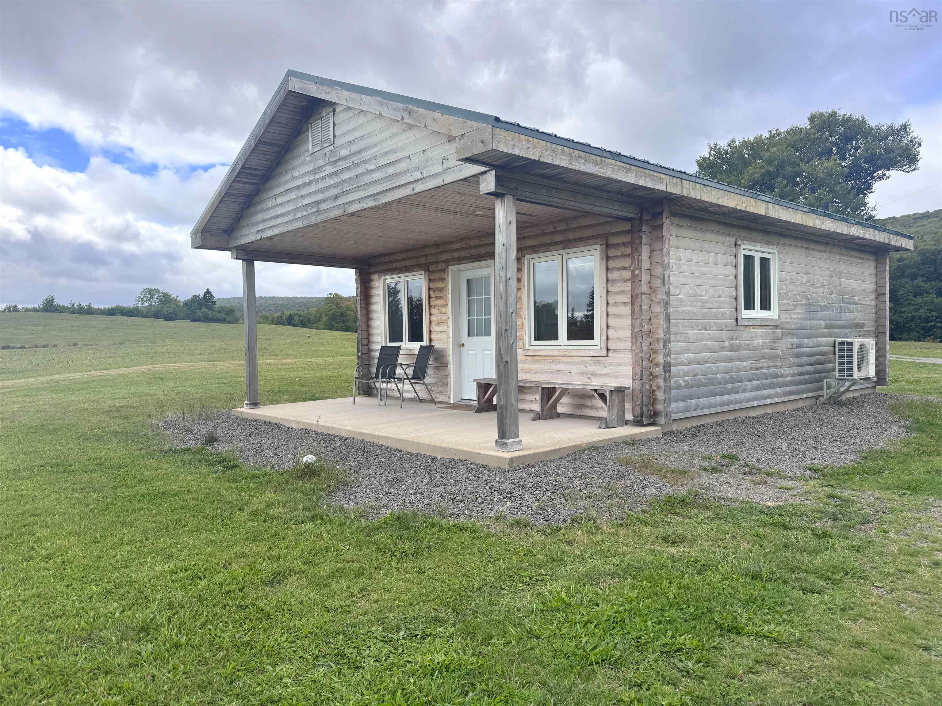 $699,900.00: 1047 West Side Middle River Road, Middle River