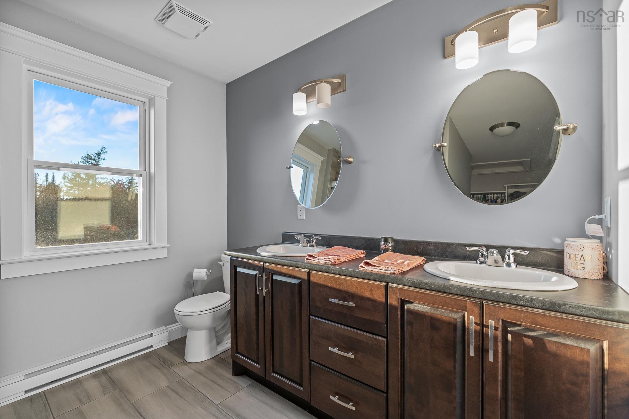 $1,050,000.00: 196 Confederation Avenue, Fall River