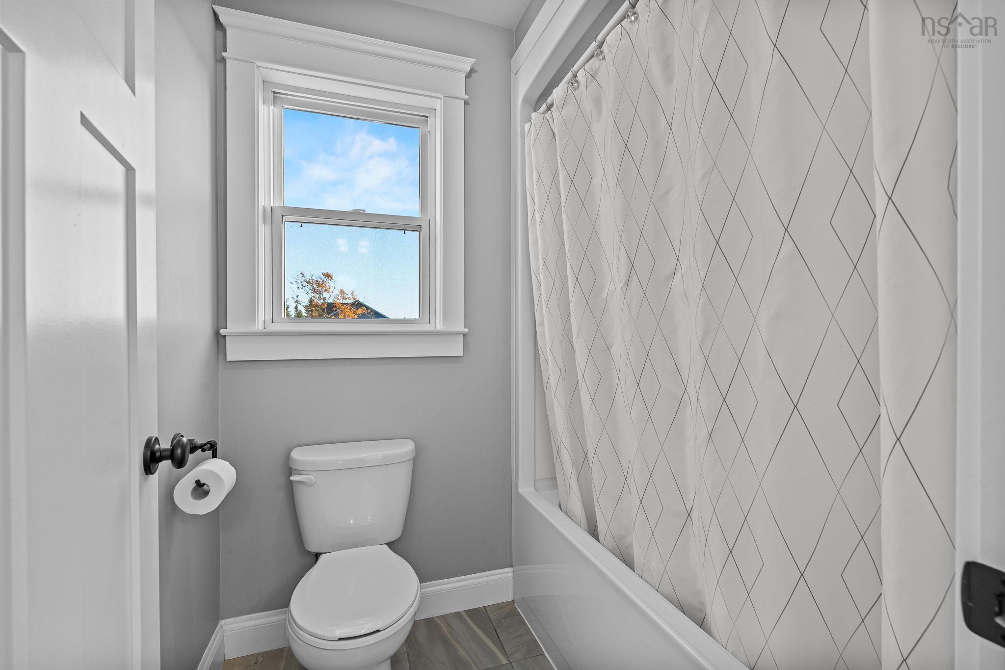 $1,050,000.00: 196 Confederation Avenue, Fall River