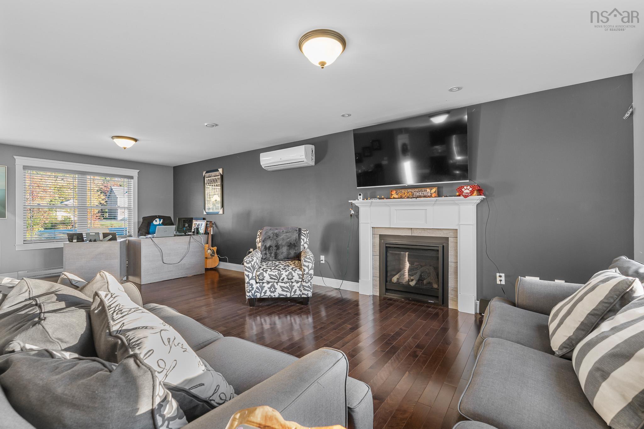 $1,050,000.00: 196 Confederation Avenue, Fall River