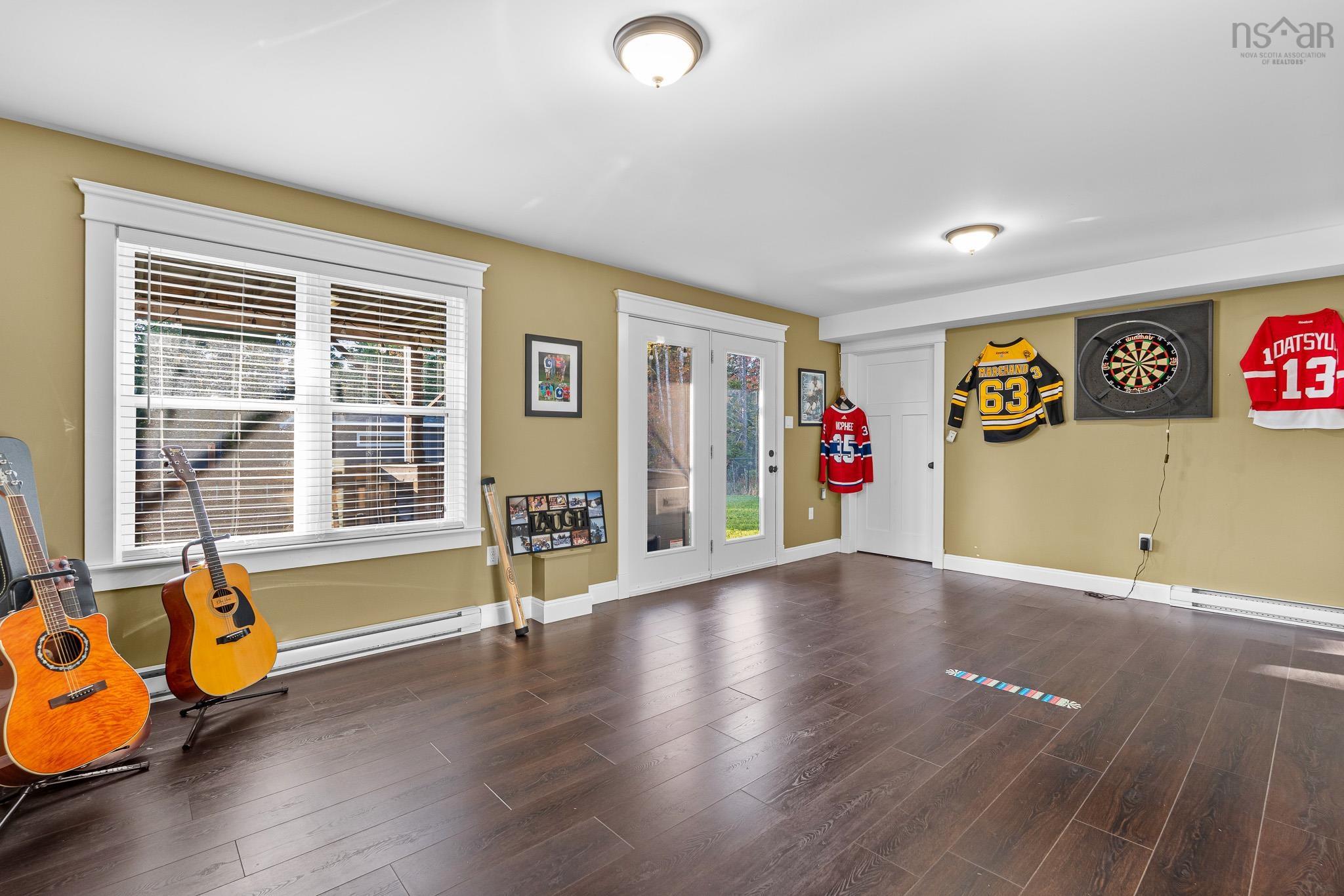 $1,050,000.00: 196 Confederation Avenue, Fall River