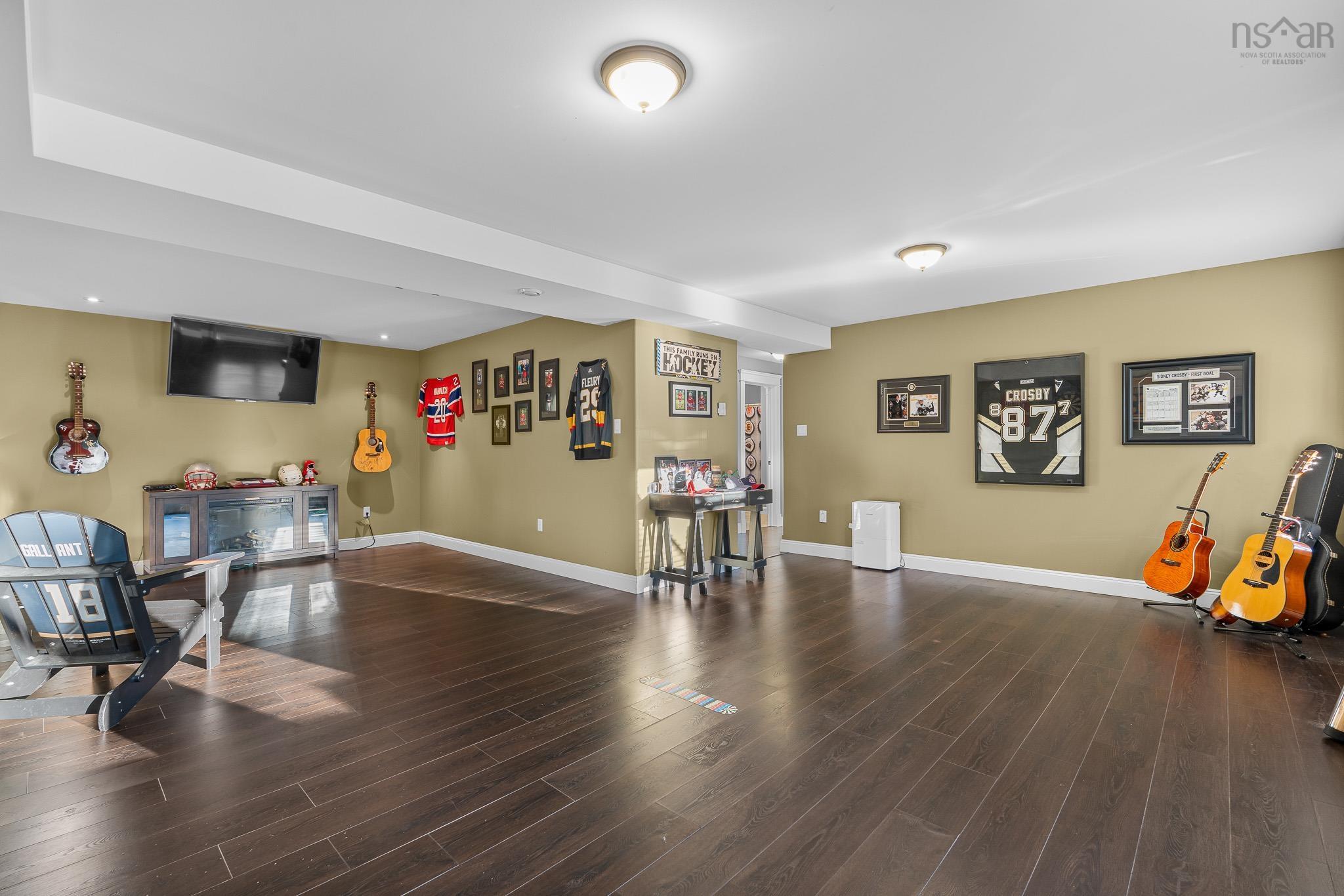 $1,050,000.00: 196 Confederation Avenue, Fall River