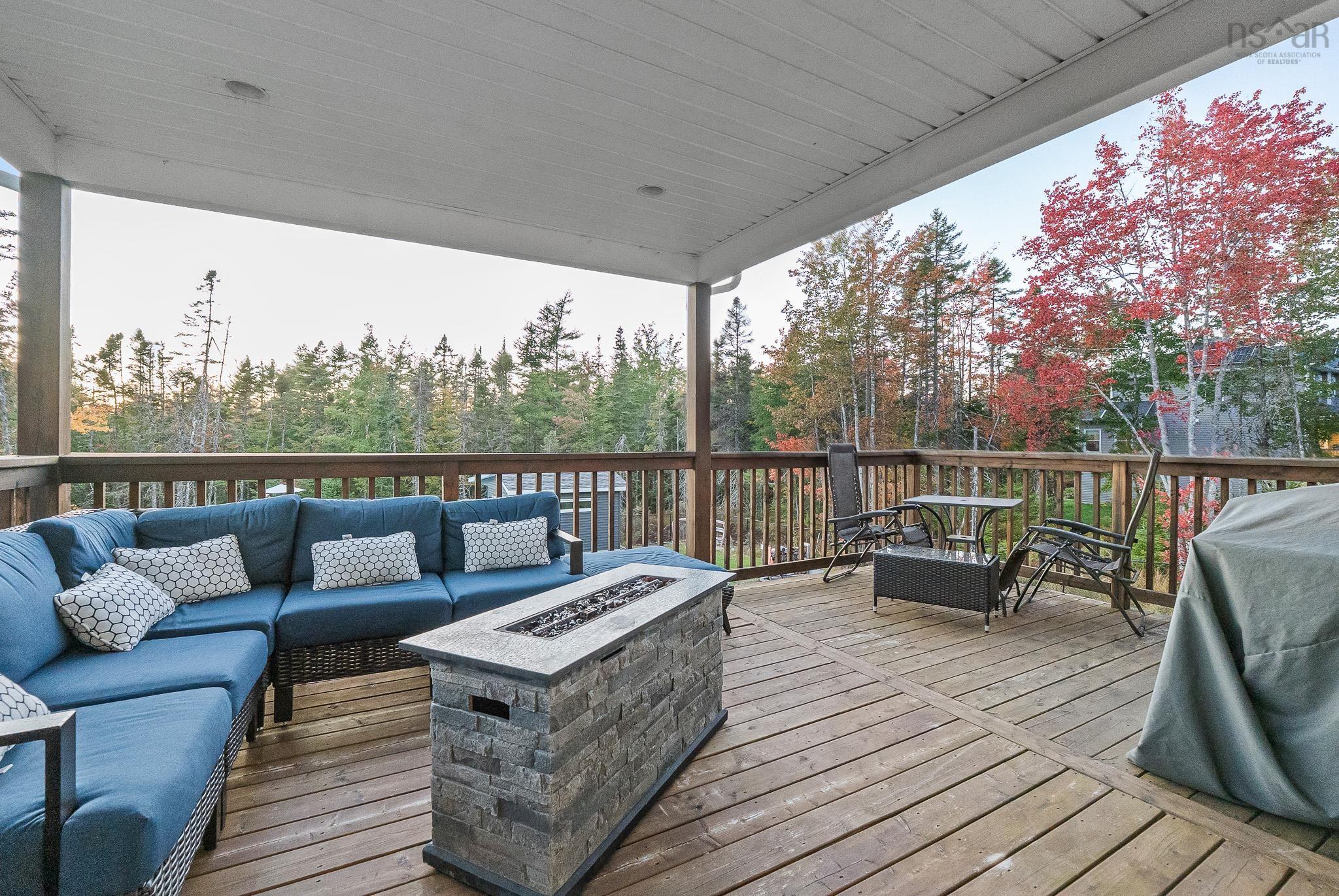 $1,050,000.00: 196 Confederation Avenue, Fall River