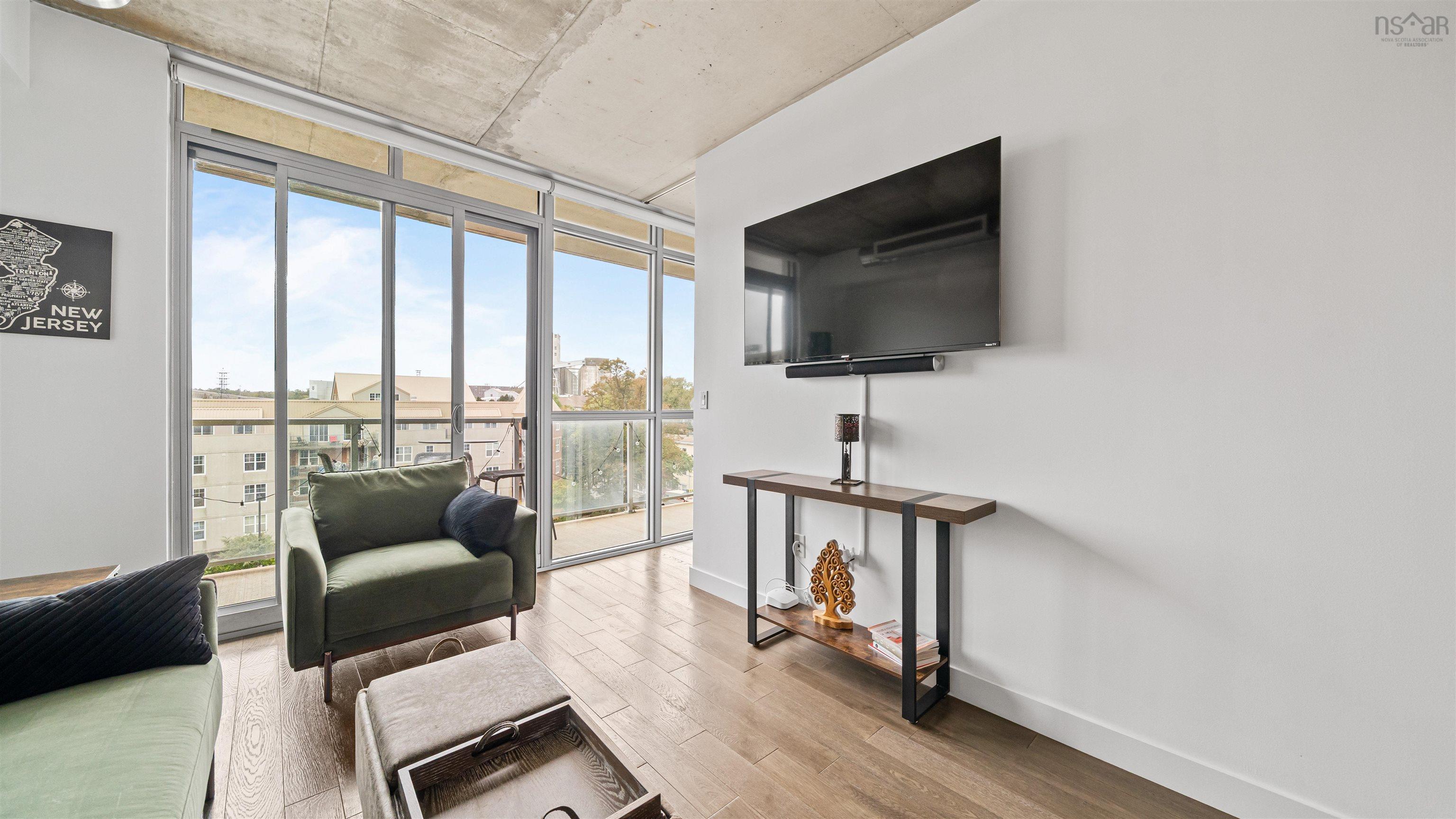 $474,900.00: 515 1065 Barrington Street, Halifax