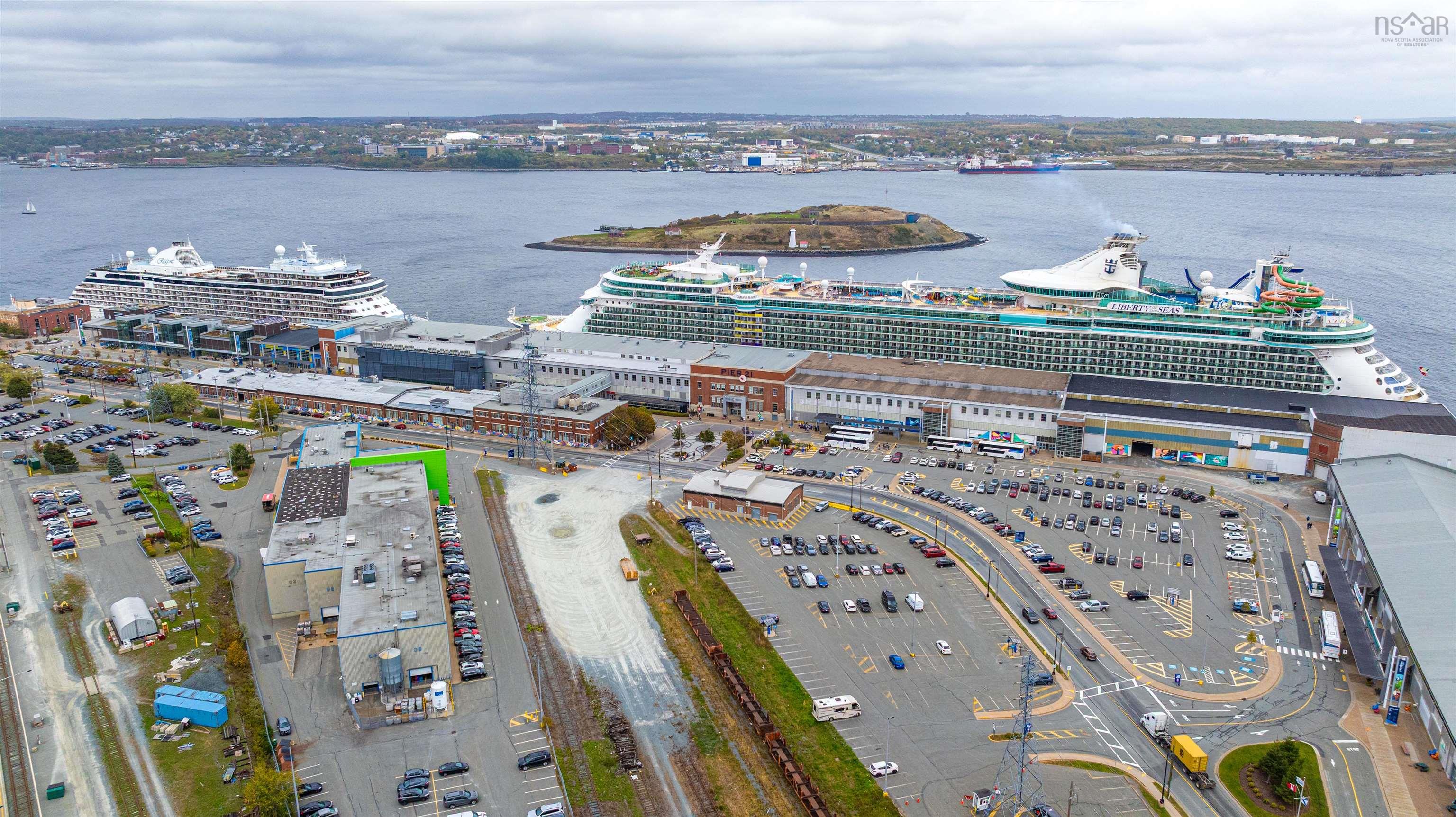 $474,900.00: 515 1065 Barrington Street, Halifax