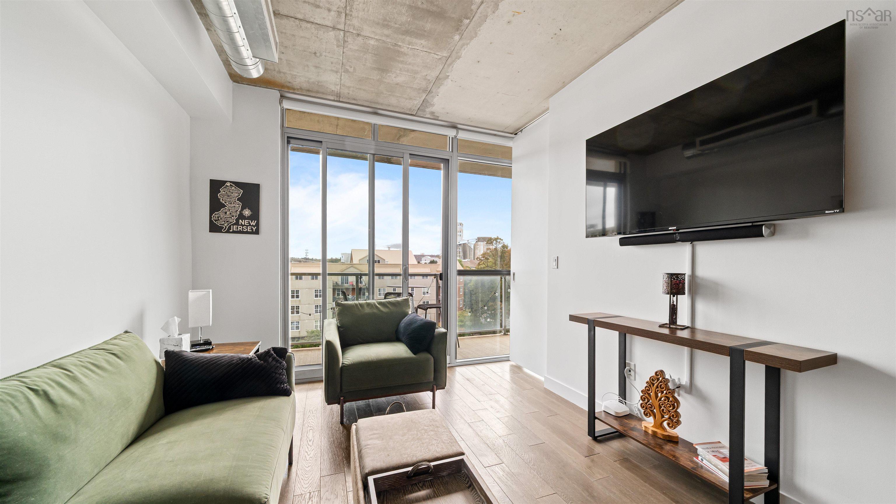 $474,900.00: 515 1065 Barrington Street, Halifax