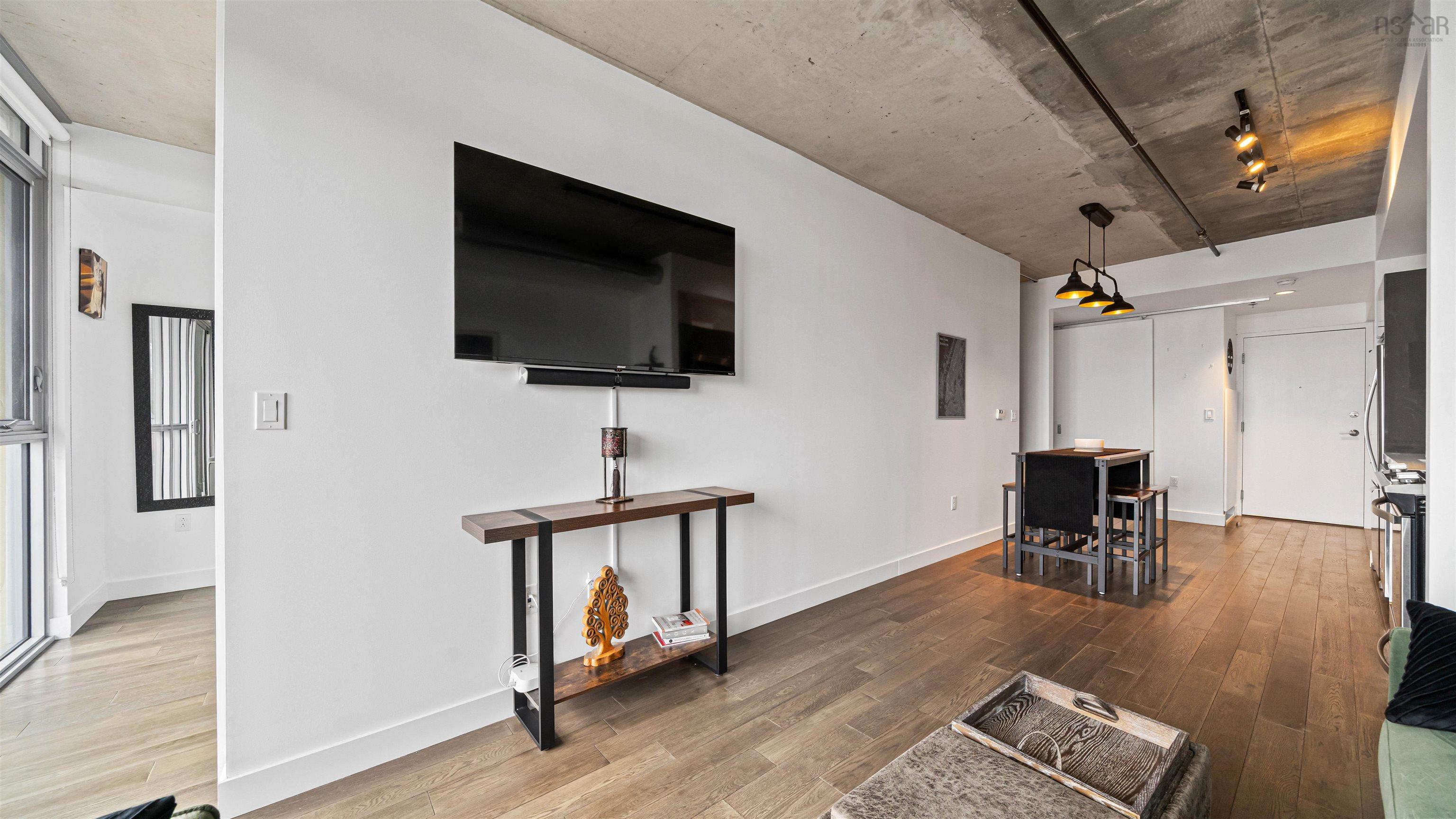 $474,900.00: 515 1065 Barrington Street, Halifax