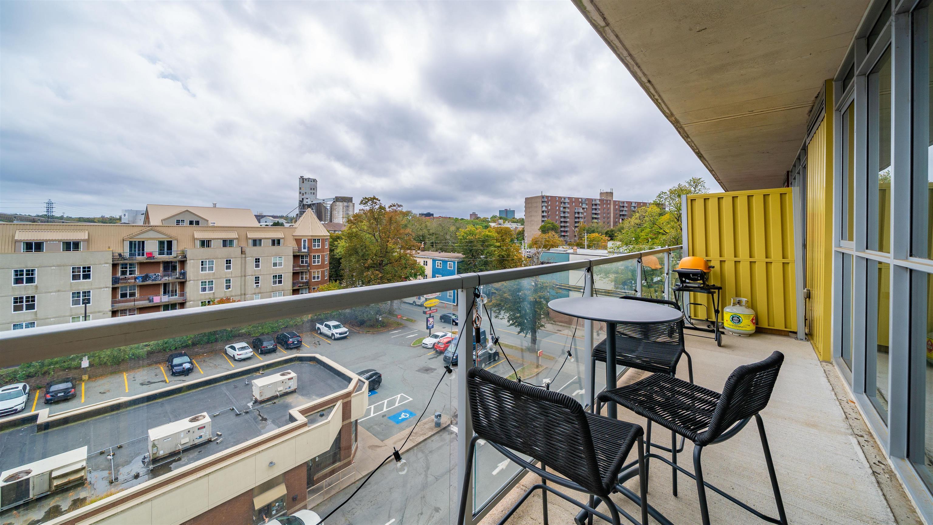 $474,900.00: 515 1065 Barrington Street, Halifax