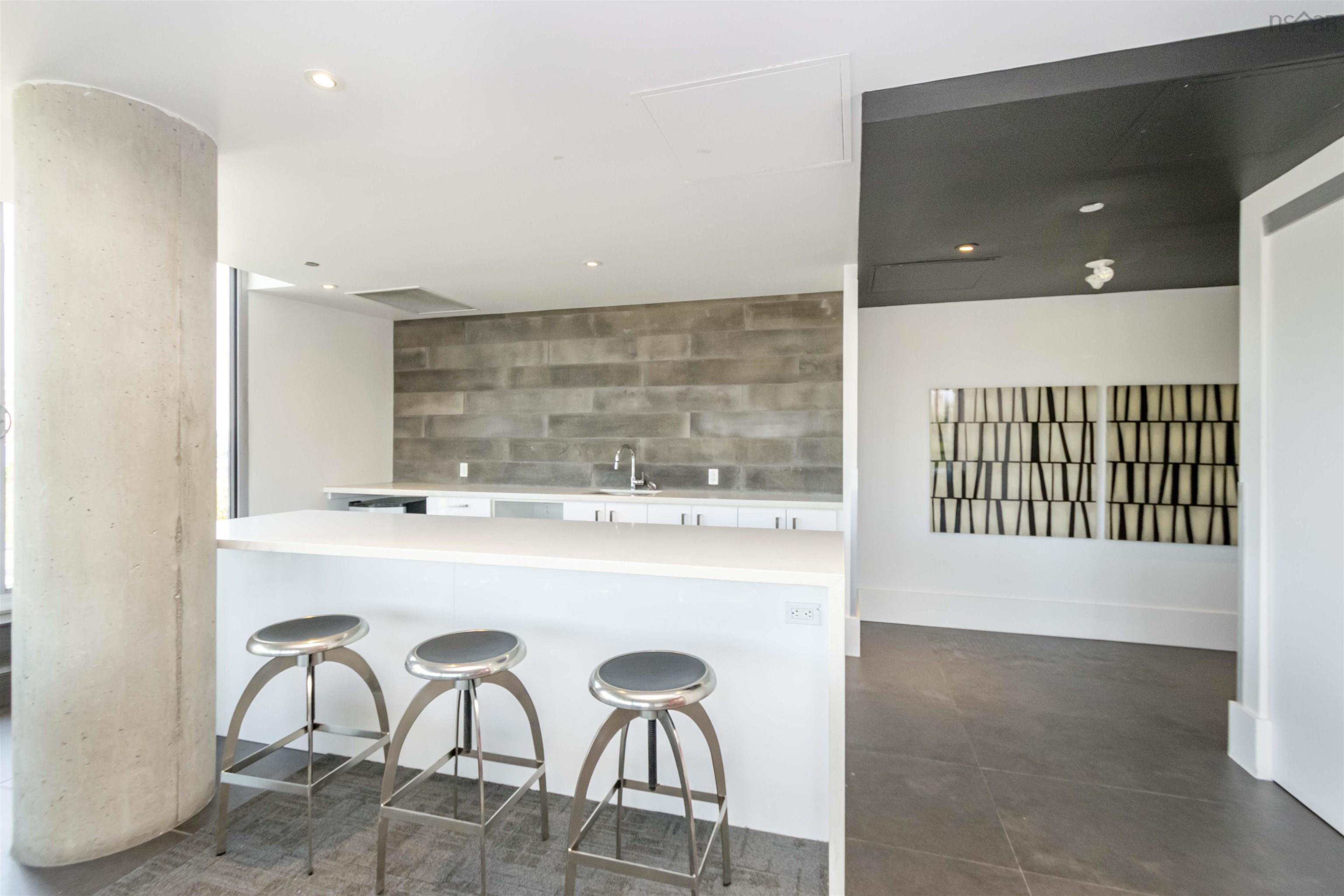 $474,900.00: 515 1065 Barrington Street, Halifax