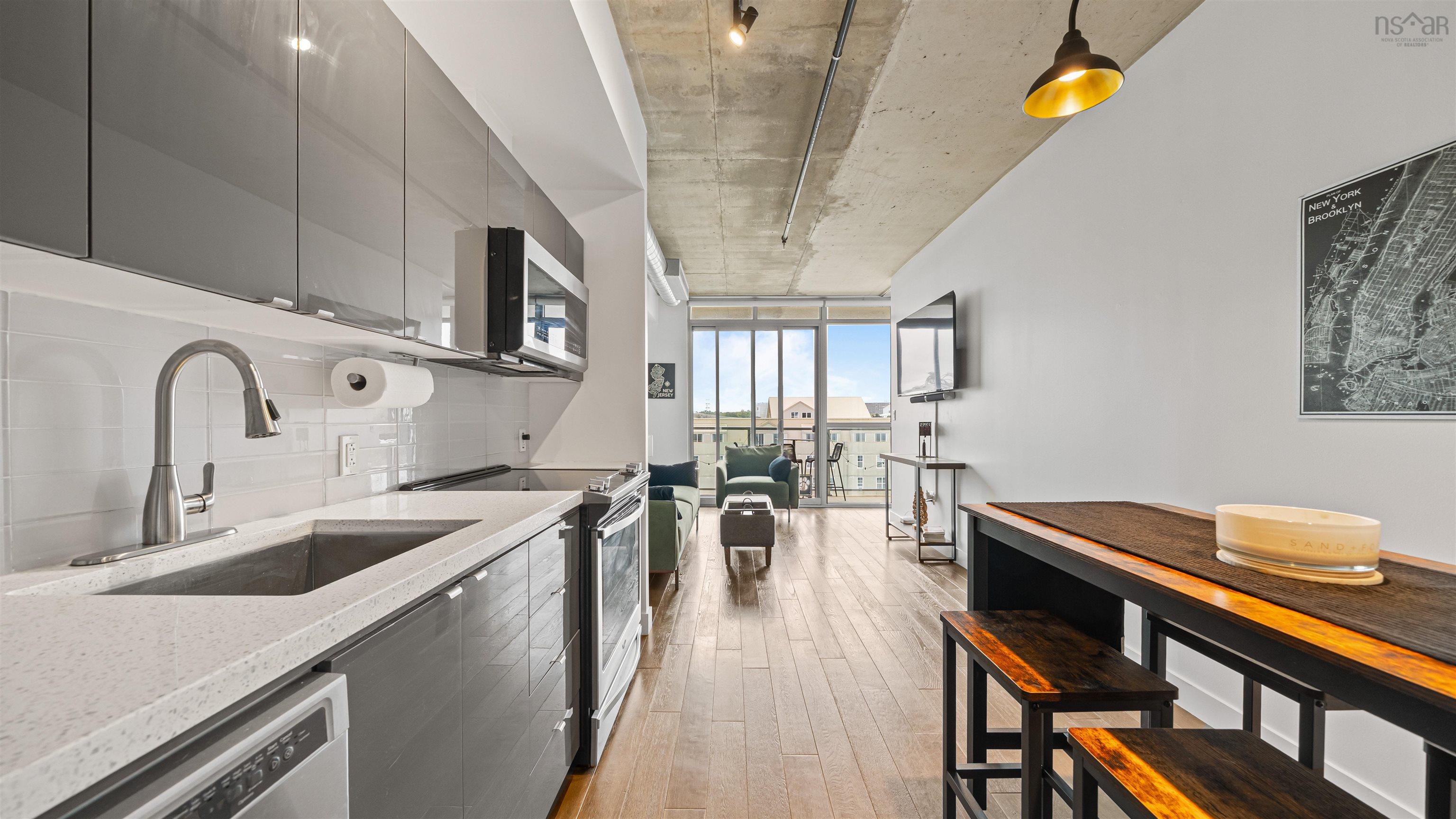 $474,900.00: 515 1065 Barrington Street, Halifax