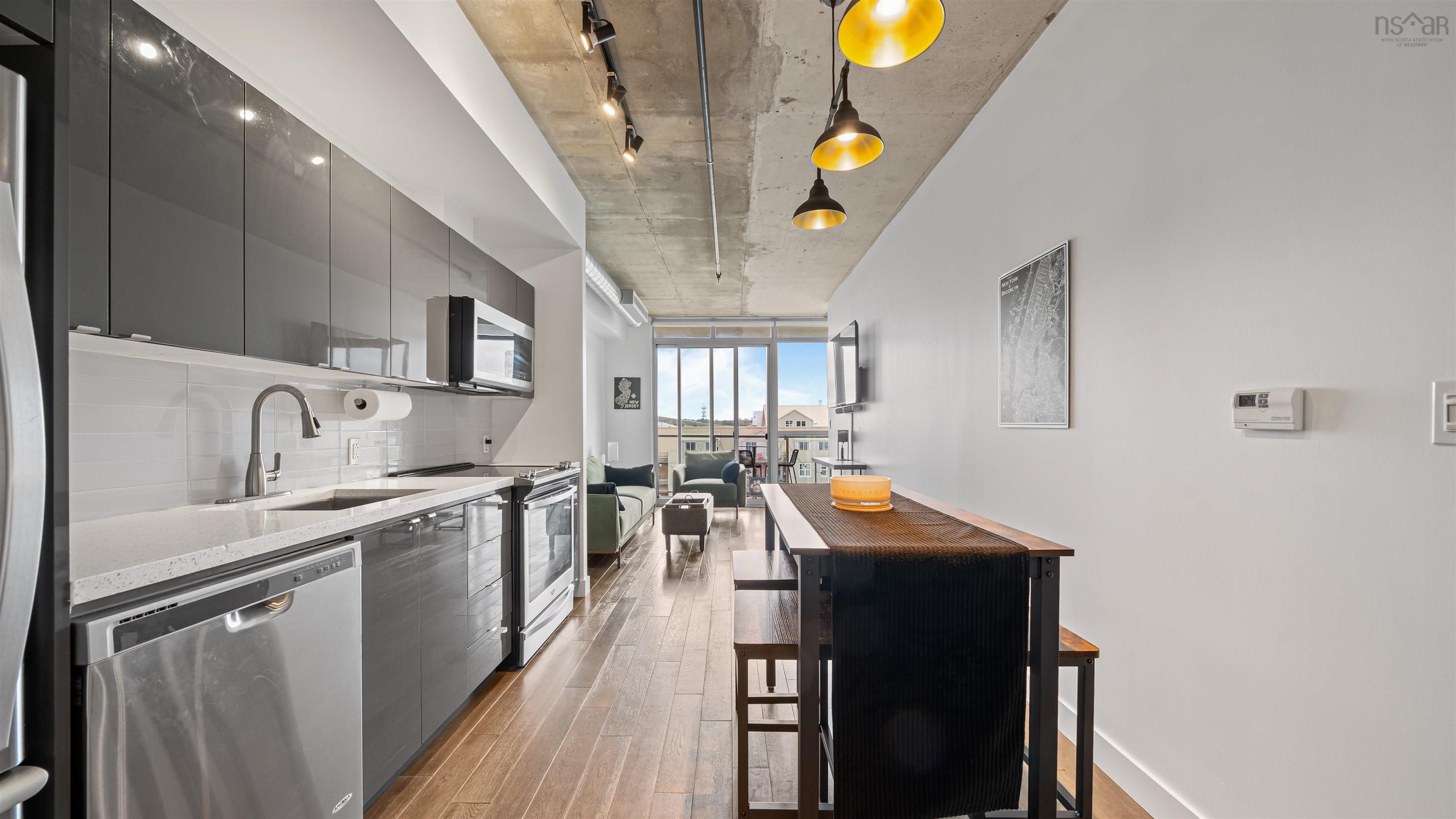 $474,900.00: 515 1065 Barrington Street, Halifax