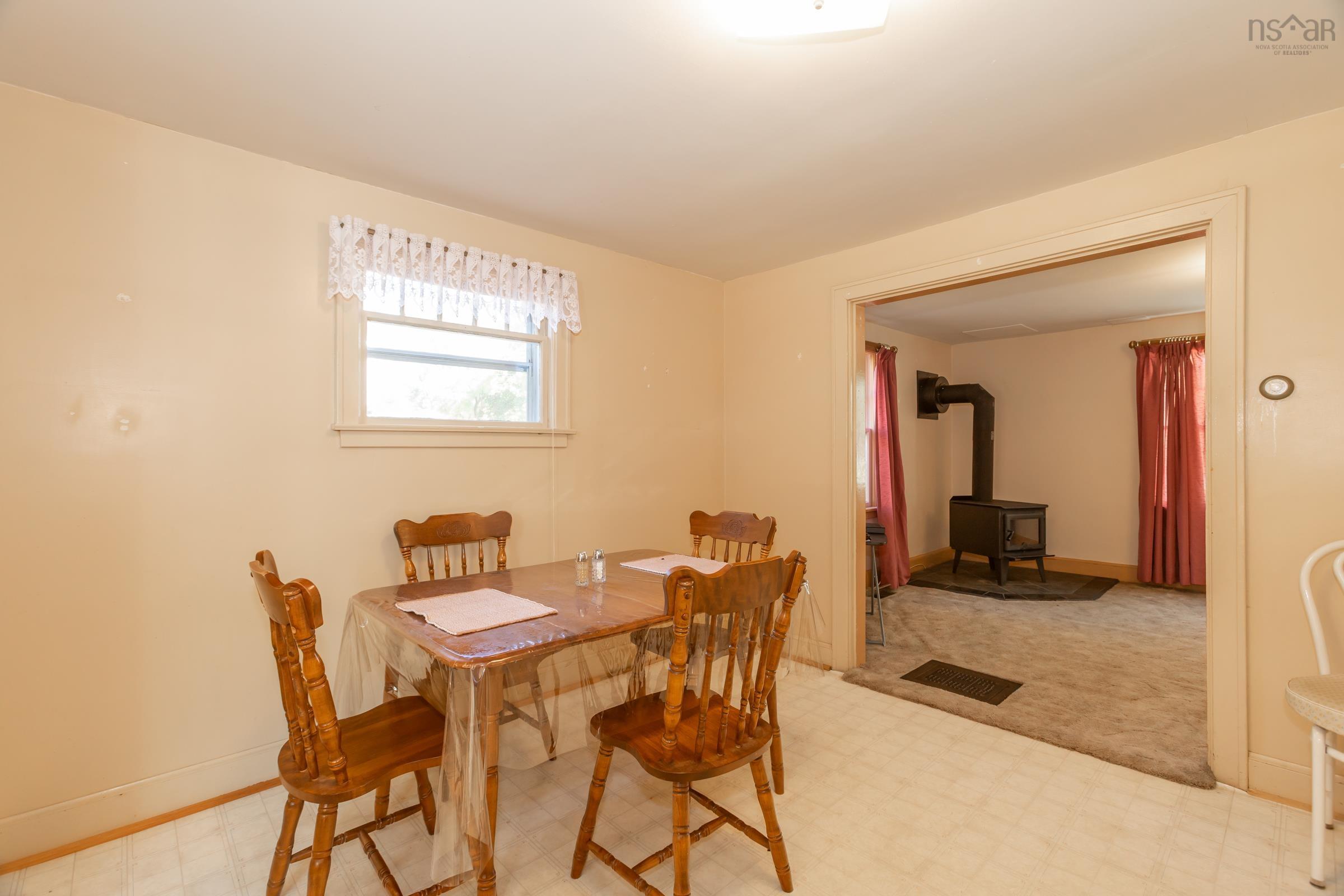 $325,000.00: 9495 Highway 10, Nictaux