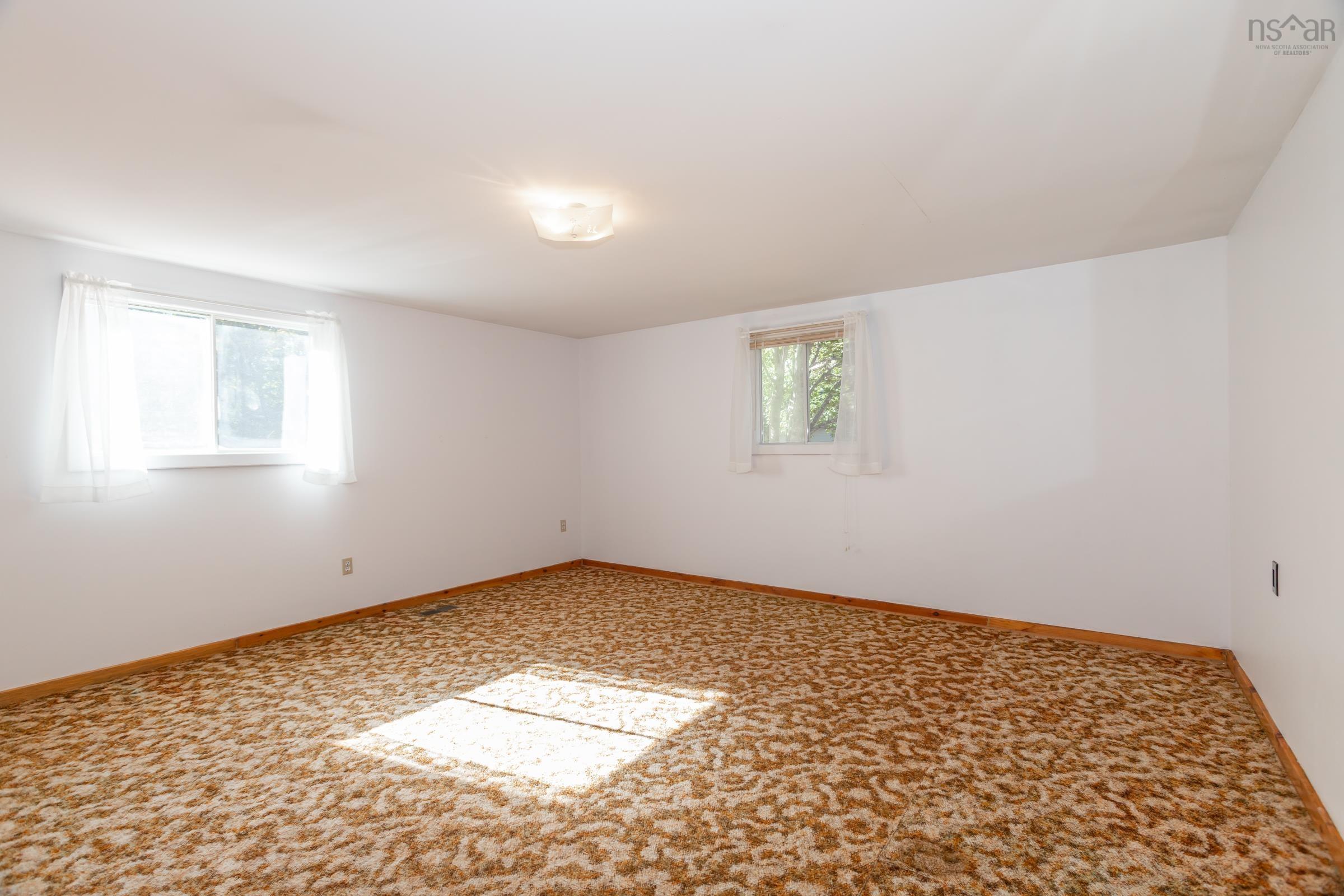 $325,000.00: 9495 Highway 10, Nictaux