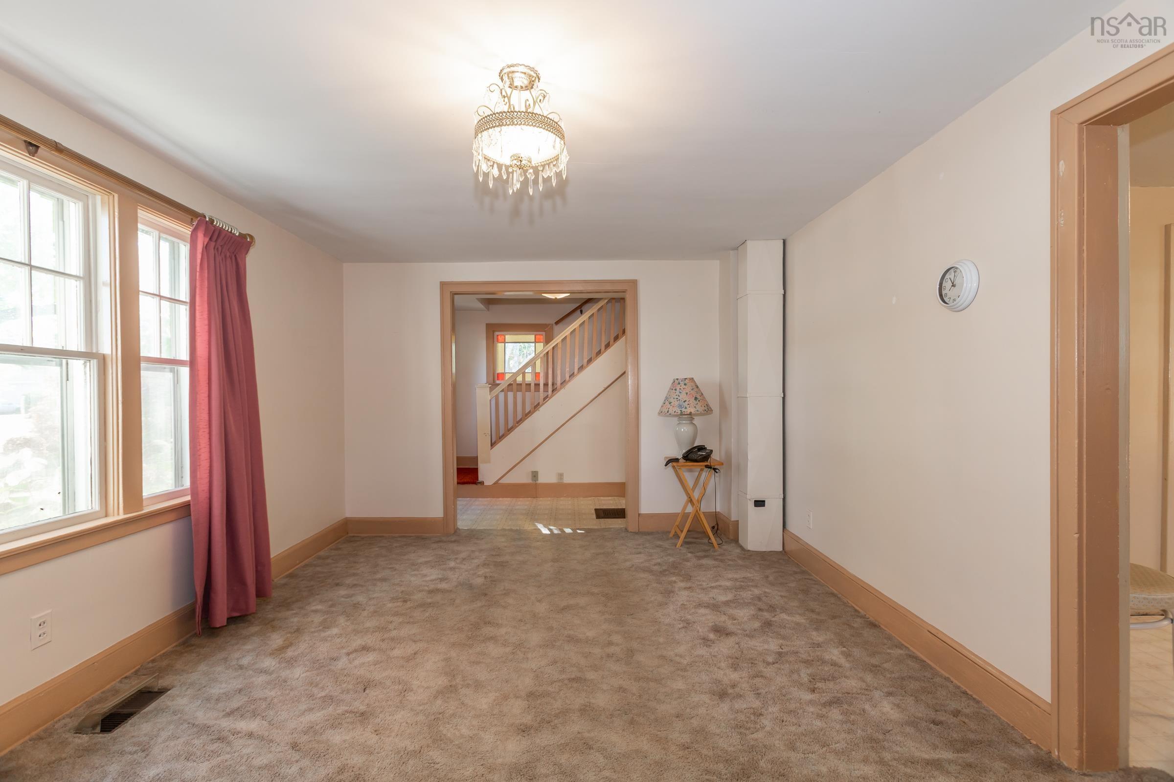 $325,000.00: 9495 Highway 10, Nictaux