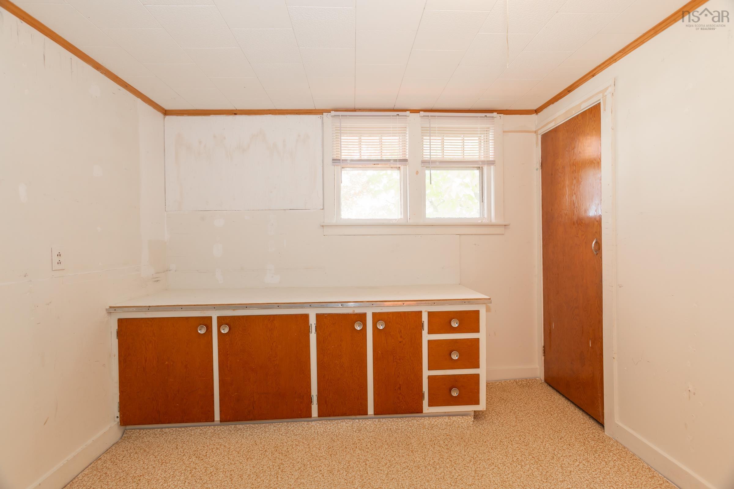 $325,000.00: 9495 Highway 10, Nictaux