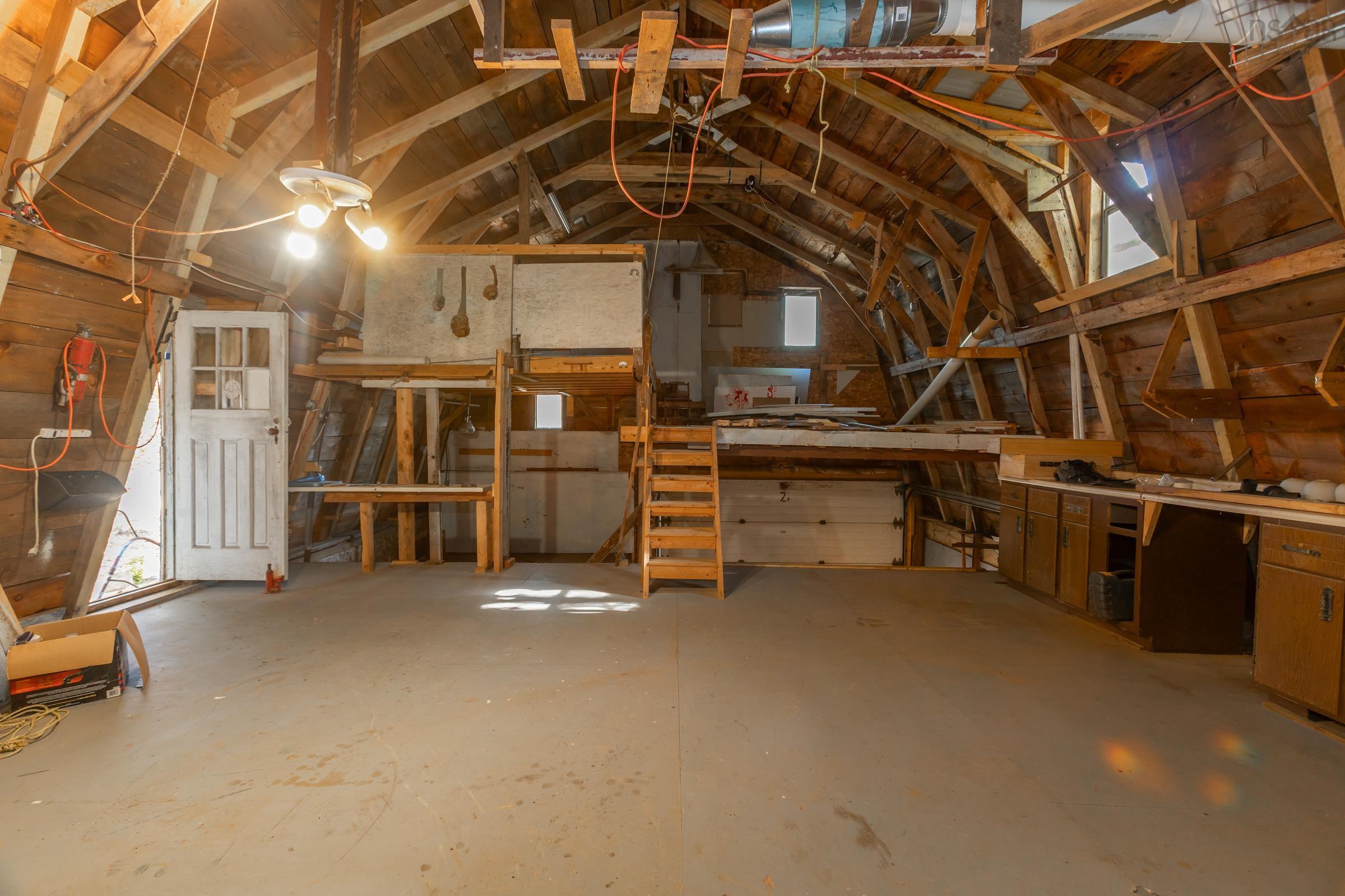 $325,000.00: 9495 Highway 10, Nictaux