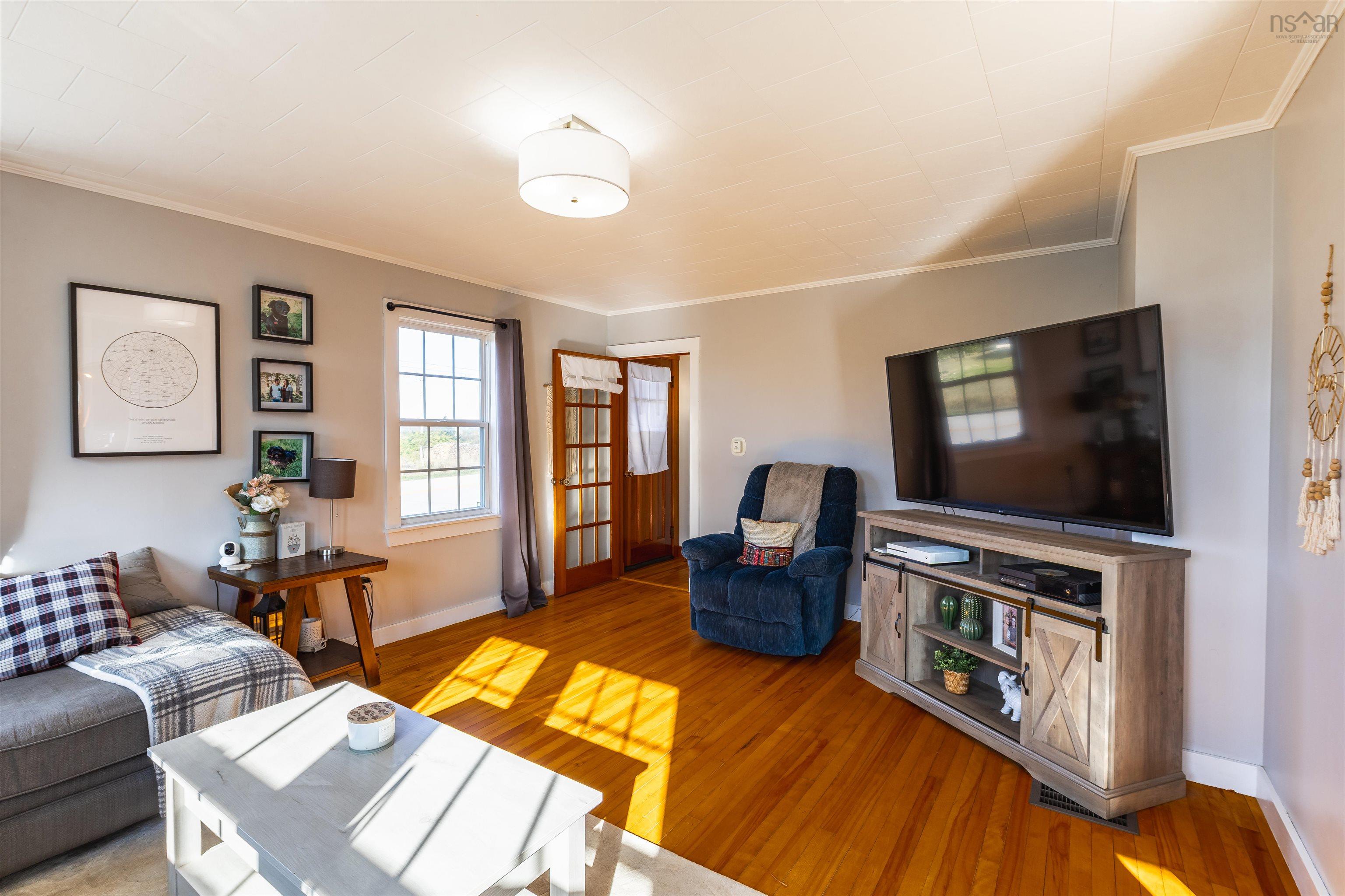 $218,000.00: 41 School Street, Lower West Pubnico