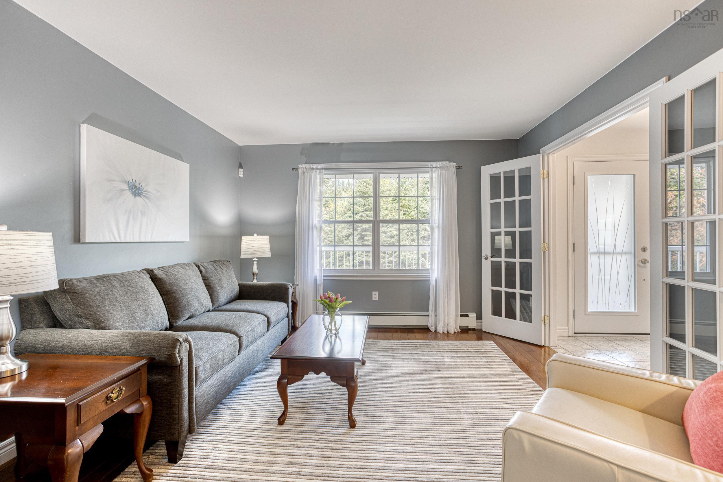 $850,000.00: 55 SUMMIT Crescent, Upper Tantallon