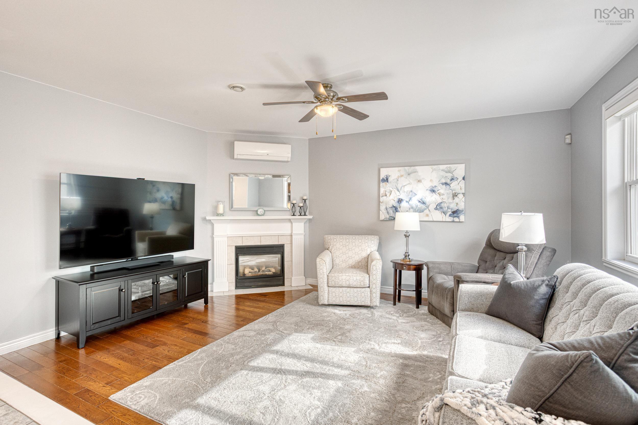 $850,000.00: 55 SUMMIT Crescent, Upper Tantallon