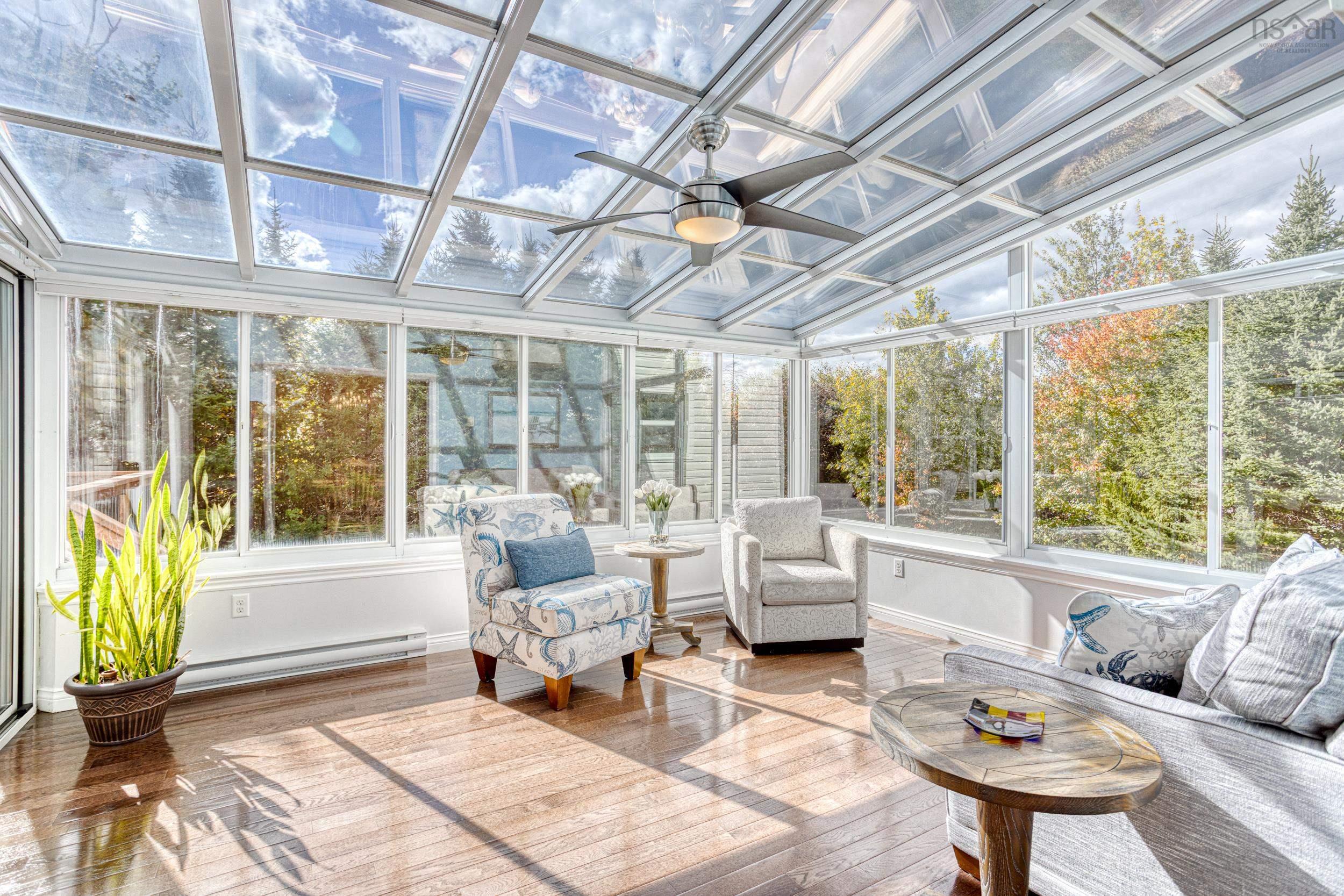 $850,000.00: 55 SUMMIT Crescent, Upper Tantallon