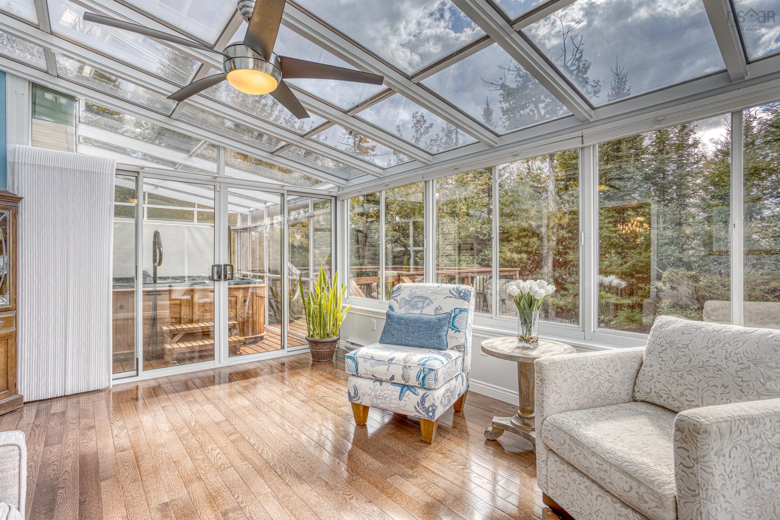 $850,000.00: 55 SUMMIT Crescent, Upper Tantallon