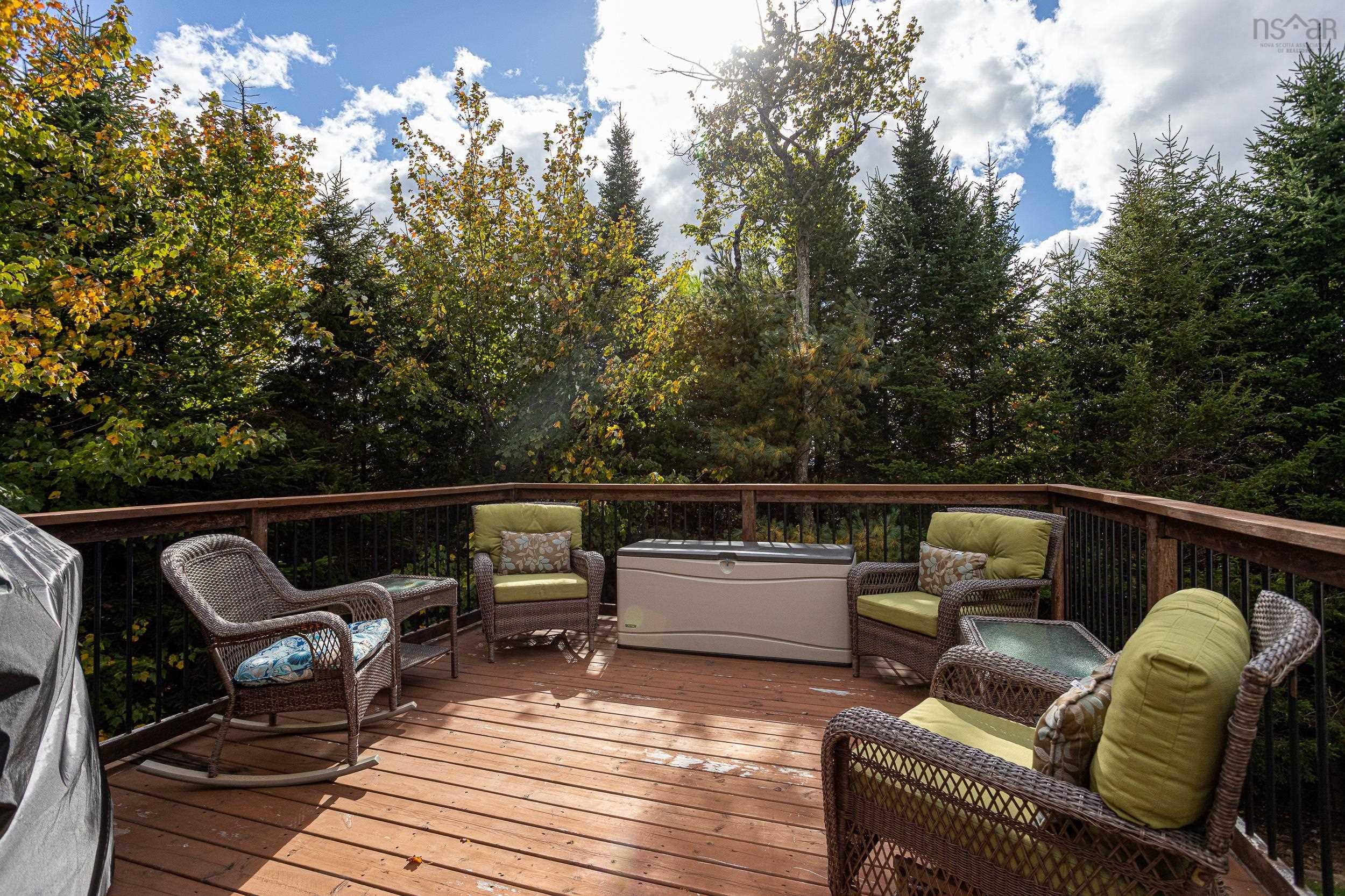 $850,000.00: 55 SUMMIT Crescent, Upper Tantallon