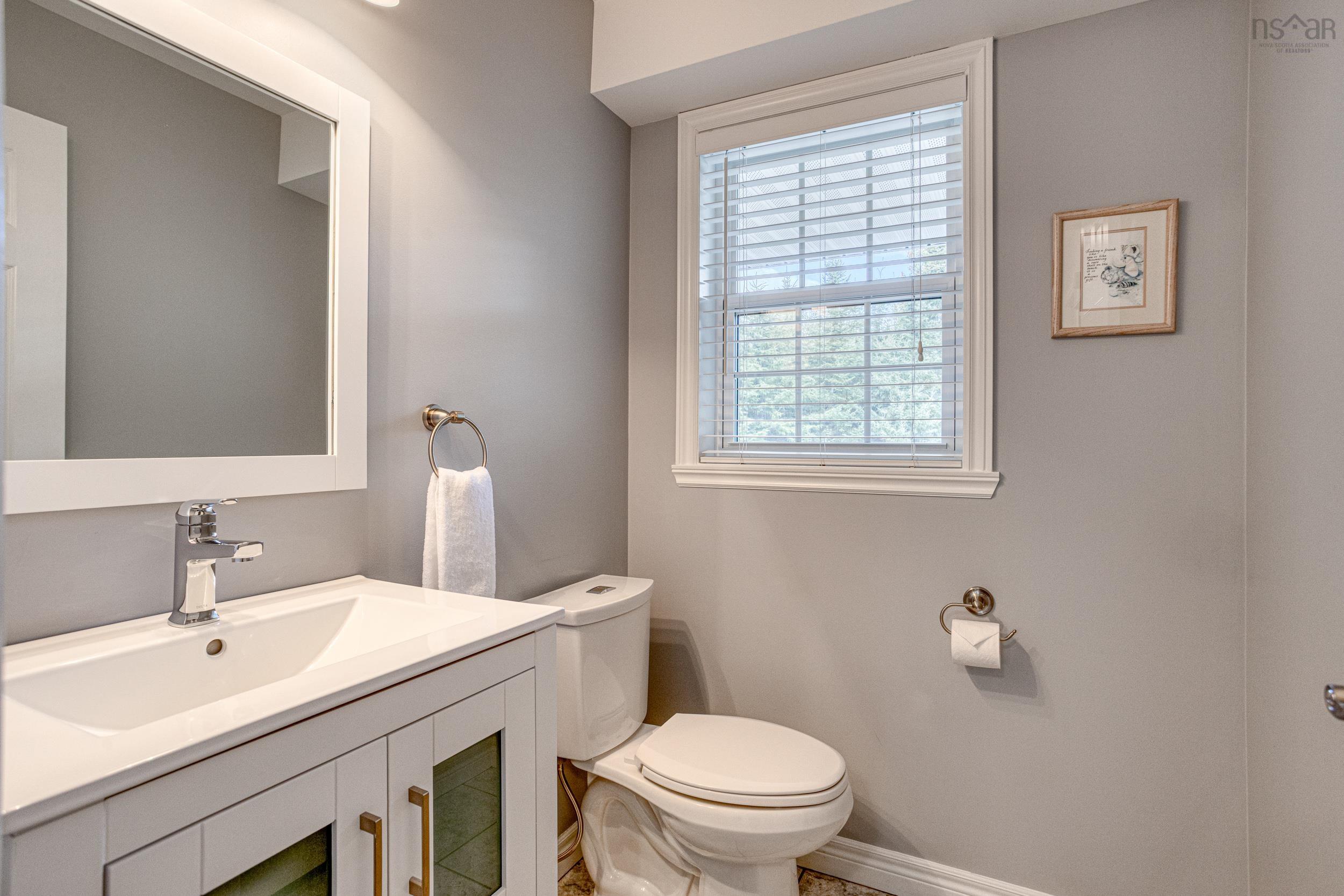 $850,000.00: 55 SUMMIT Crescent, Upper Tantallon