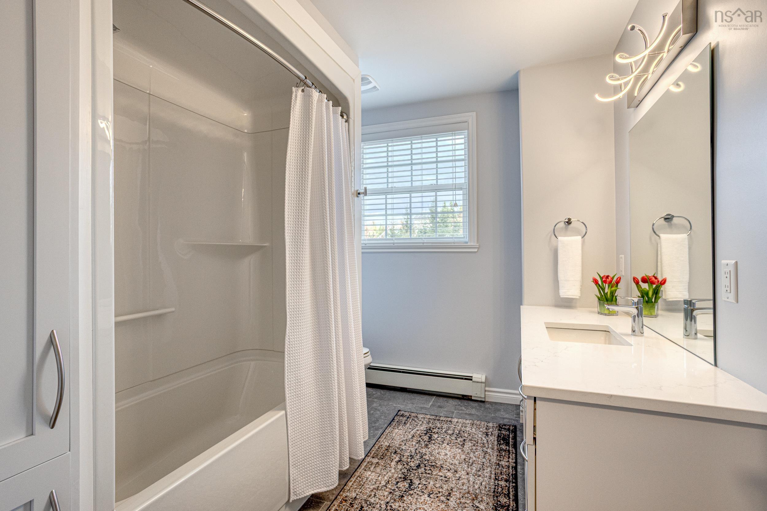 $850,000.00: 55 SUMMIT Crescent, Upper Tantallon