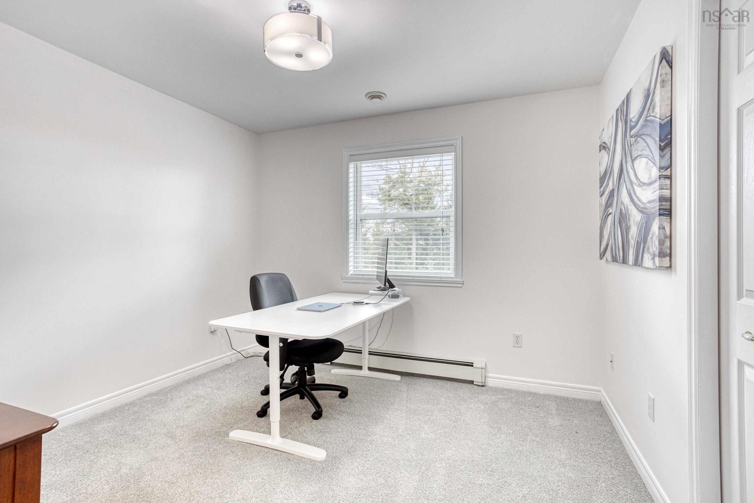 $850,000.00: 55 SUMMIT Crescent, Upper Tantallon