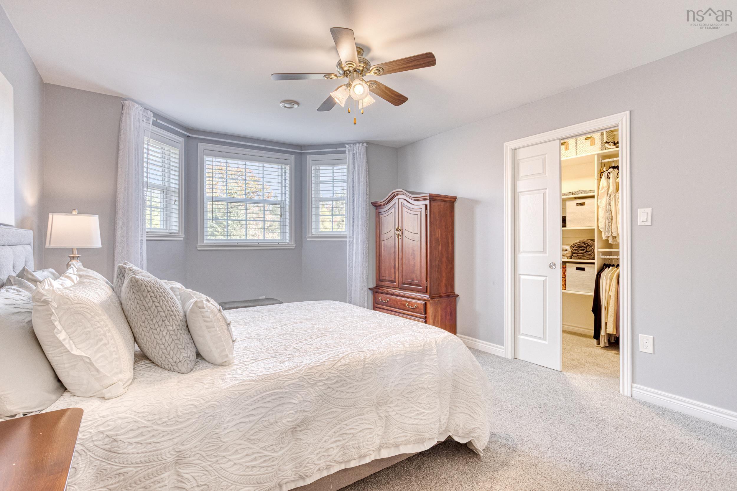 $850,000.00: 55 SUMMIT Crescent, Upper Tantallon