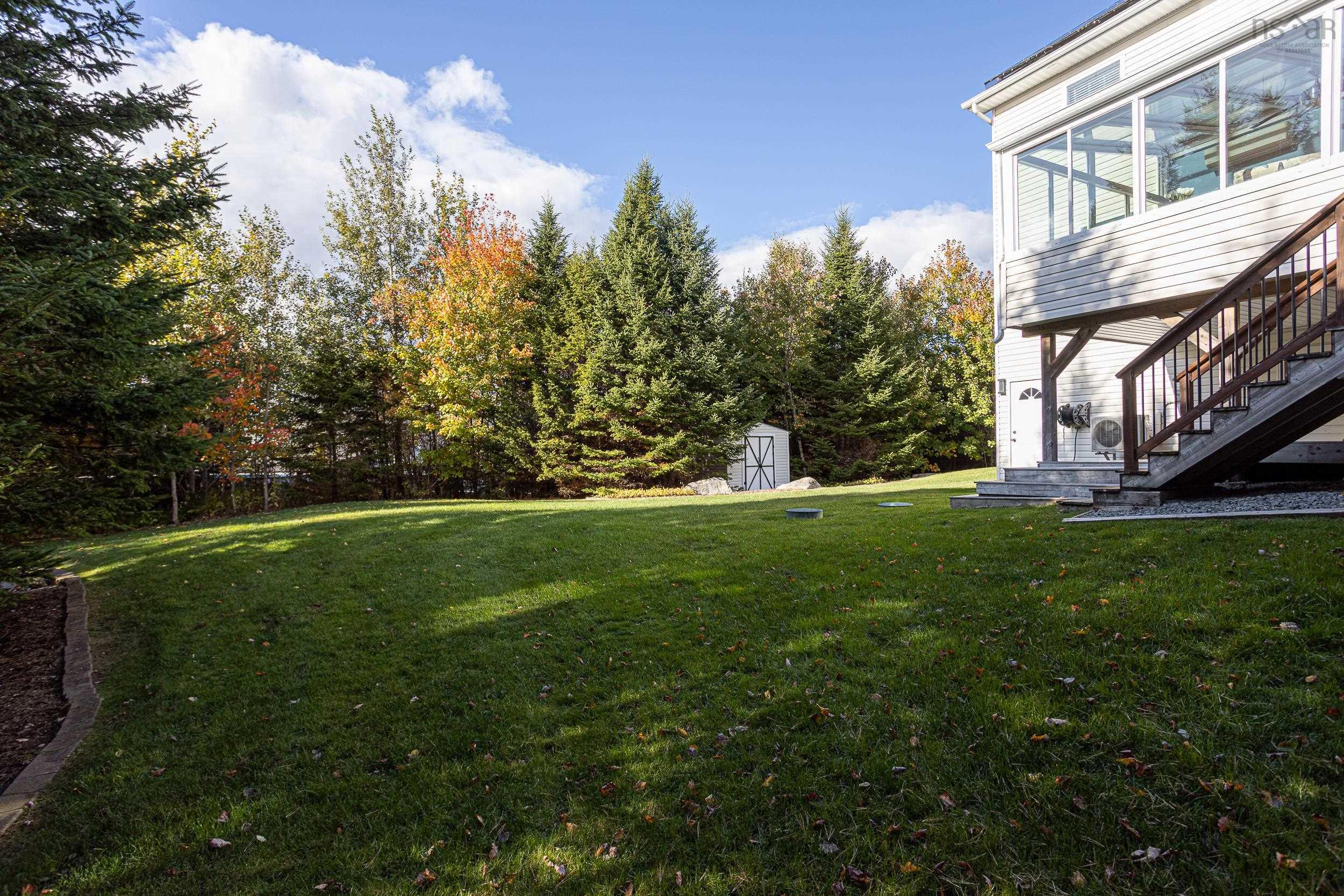 $850,000.00: 55 SUMMIT Crescent, Upper Tantallon