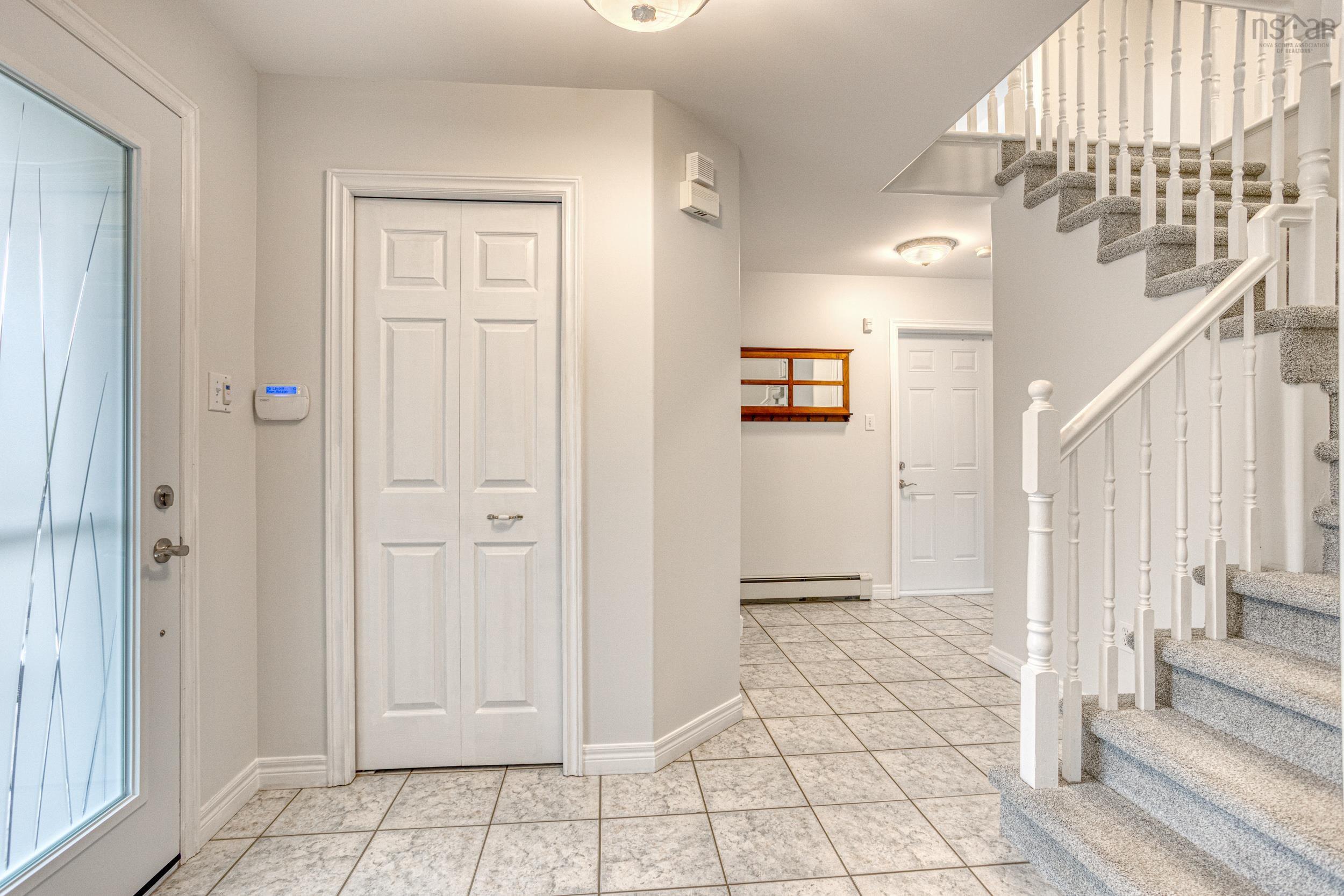 $850,000.00: 55 SUMMIT Crescent, Upper Tantallon